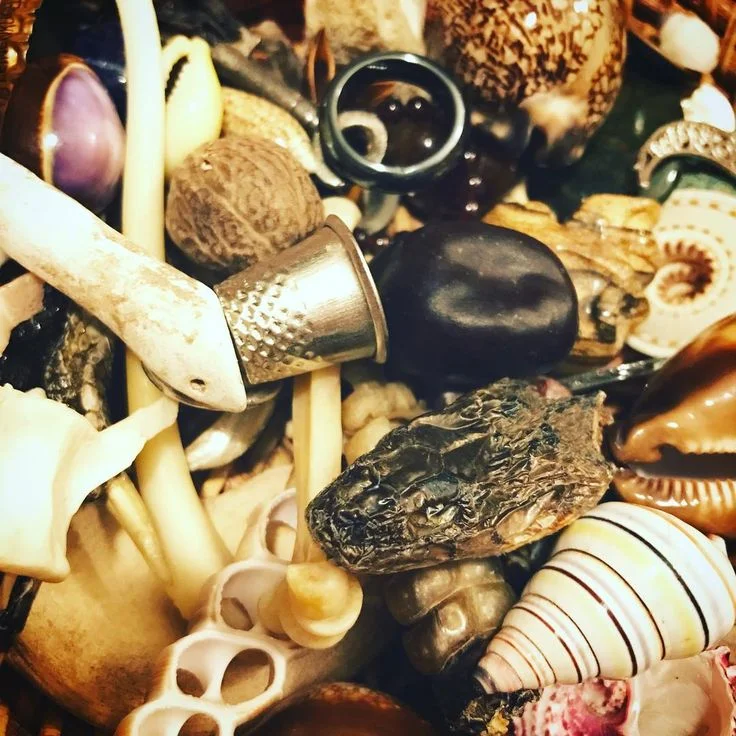 Curios.jpg
