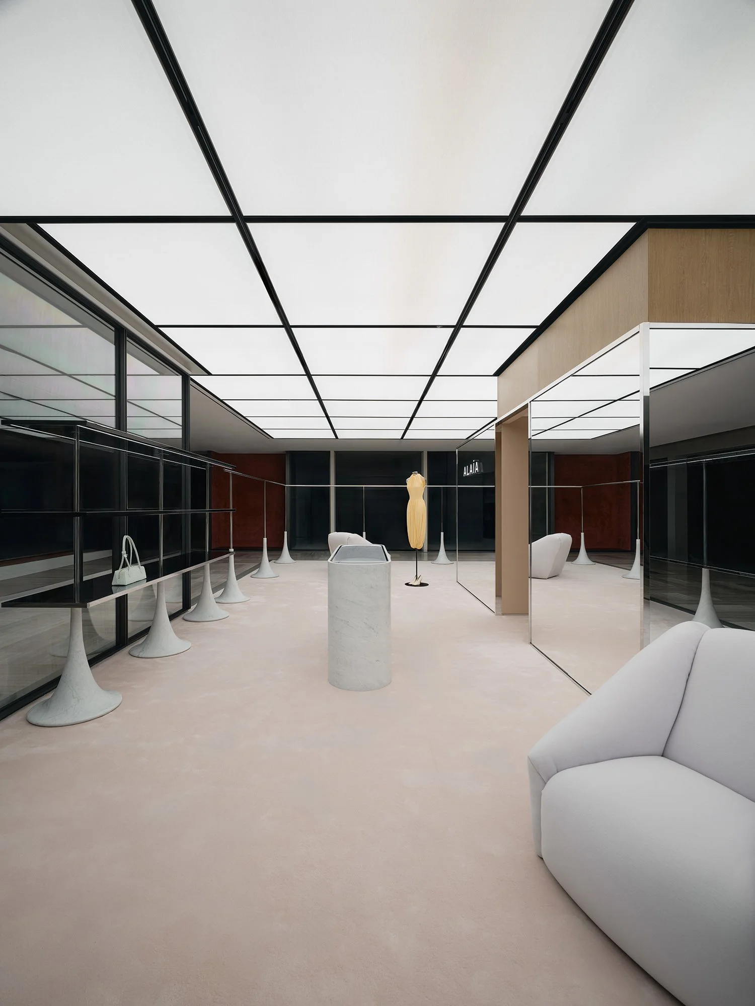 01.20.260075 1 2_retouched_new.jpg