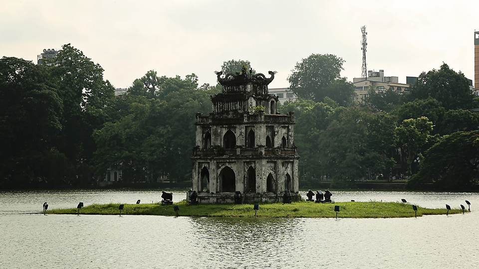 Hoan Kien Lake