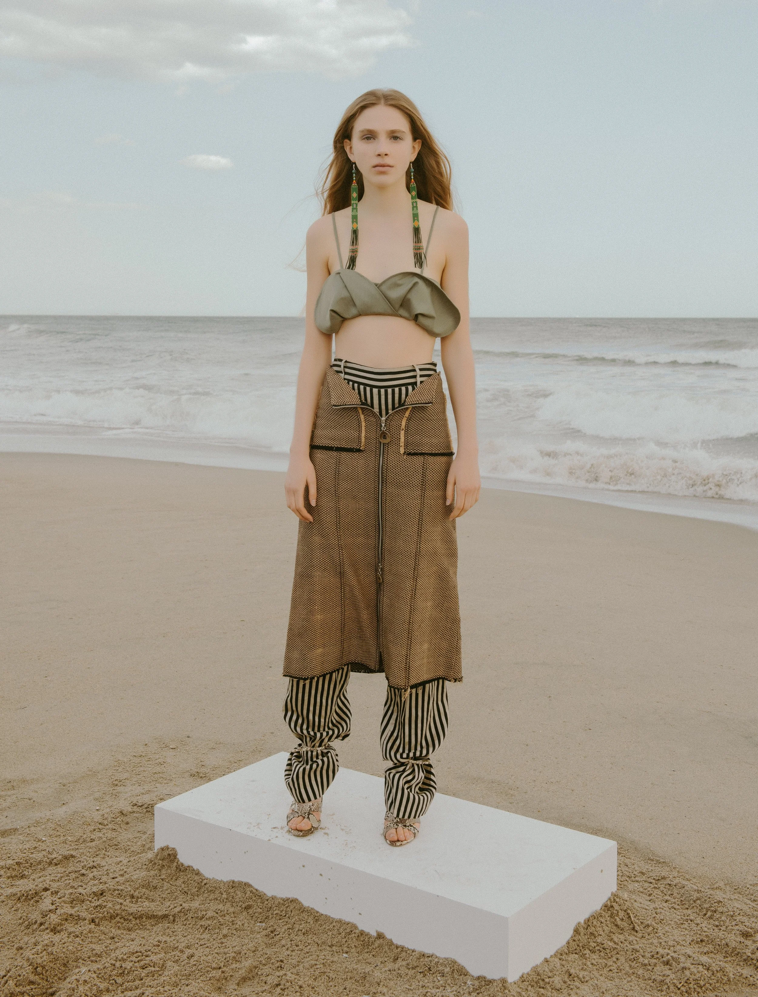 LOOK 7_000.jpg