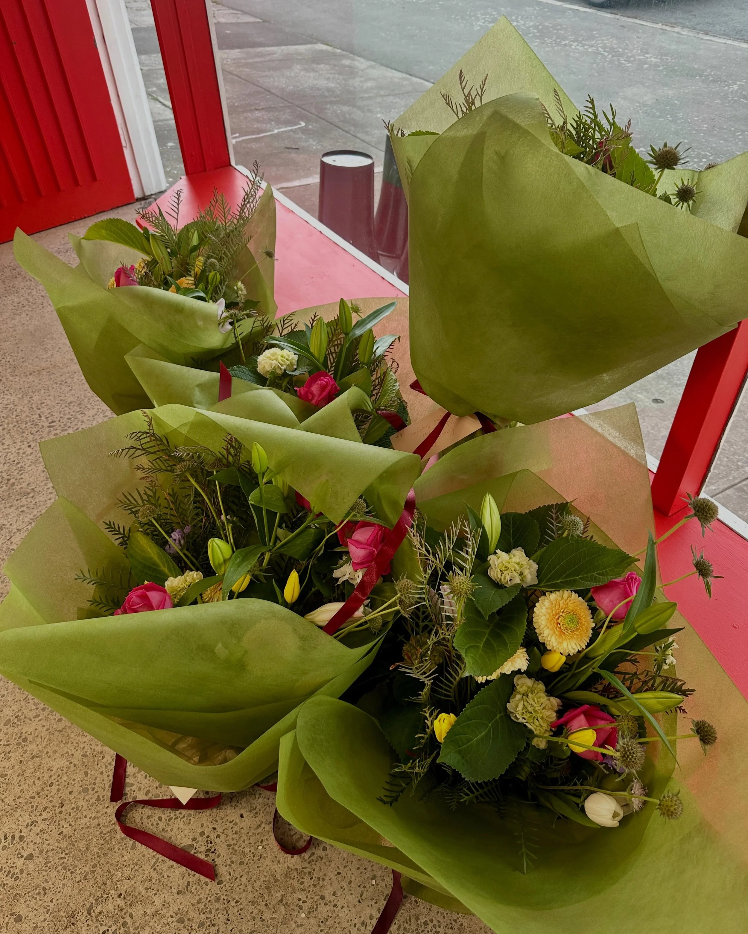 A bit outta sync for the next 2 weeks for flowers! On leave next week (first week of JUNE how is it June) and then pick ups only at this stage for the second week of June (might have someone to do delivs tbc) anyways, flower szn will be changing had 
