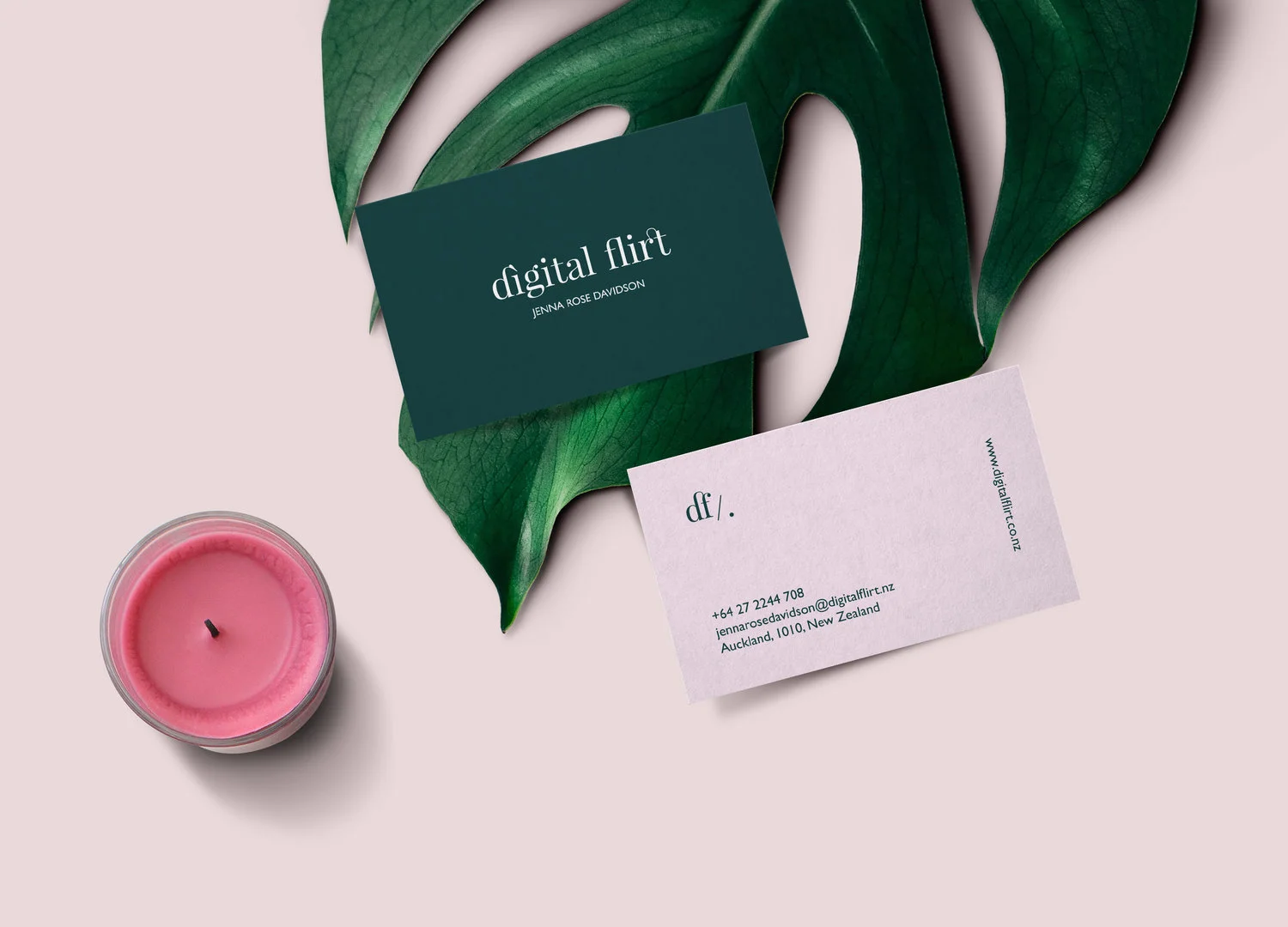 Feminine-Business-Card-Mockup-digiflirt_v1.jpg