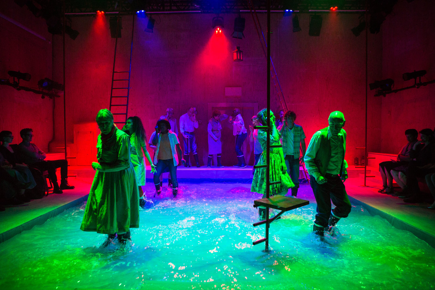 YV+TP+The+Curtain+dir+Rachel+Lincoln+-+©HelenMurray-309.jpg