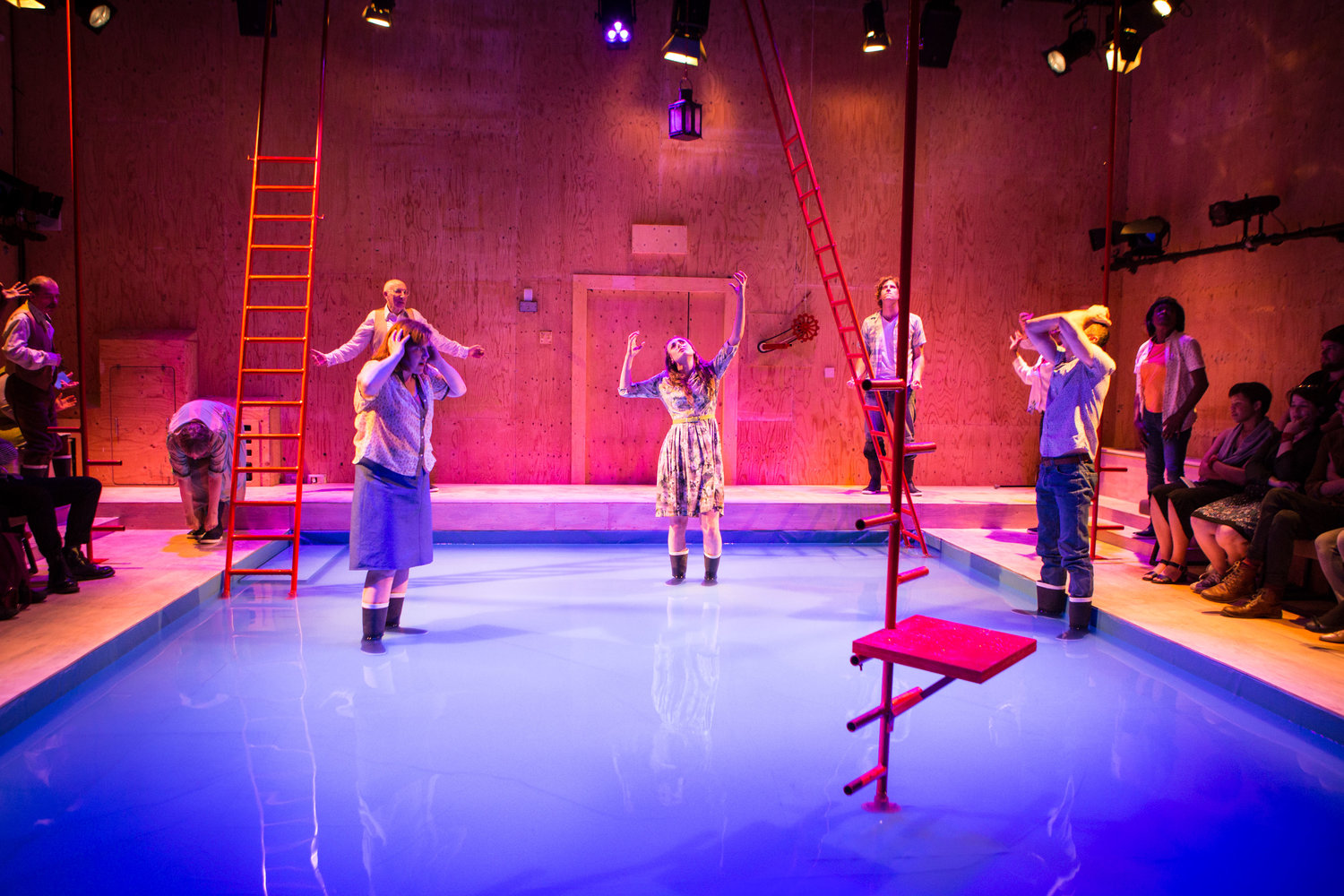 YV+TP+The+Curtain+dir+Rachel+Lincoln+-+©HelenMurray-503.jpg