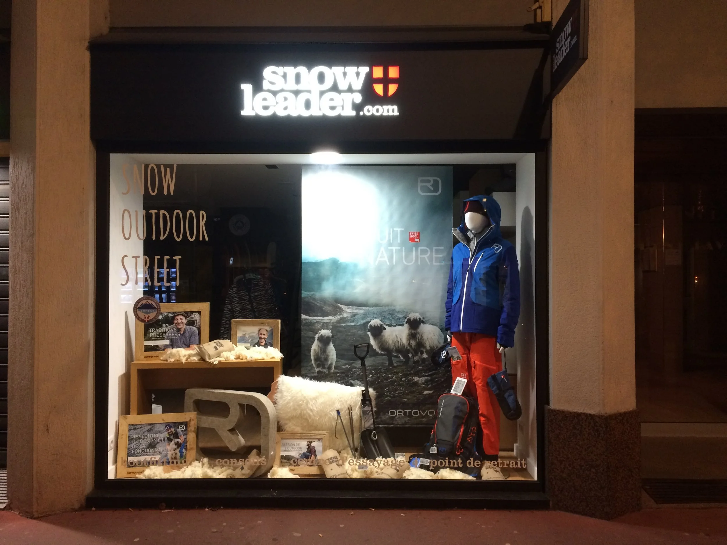Vitrine swisswool du mois de Novembre 2016 chez Snowleader Annecy