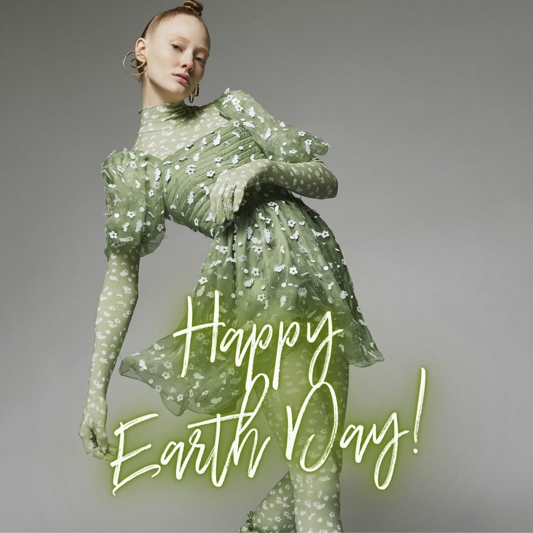 Happy Earth Day from the Las Vegas Fashion Council ♻️🌎 We are excited to extend the conversation around renew, reuse and recycling during our sustainable fashion event Eco Couture Vegas! Make sure you grab your tickets 🎟️ and join us this upcoming 