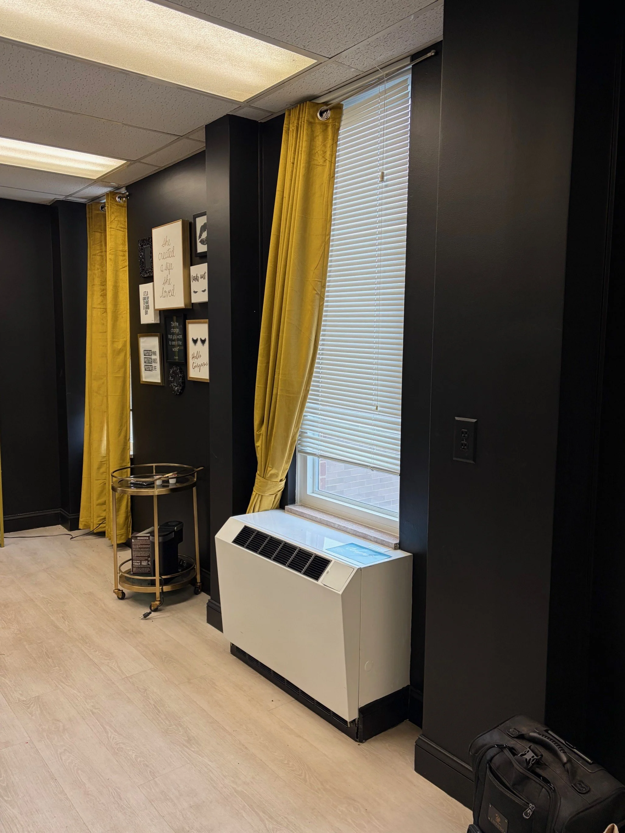 BMOB C10 Window-2.jpeg