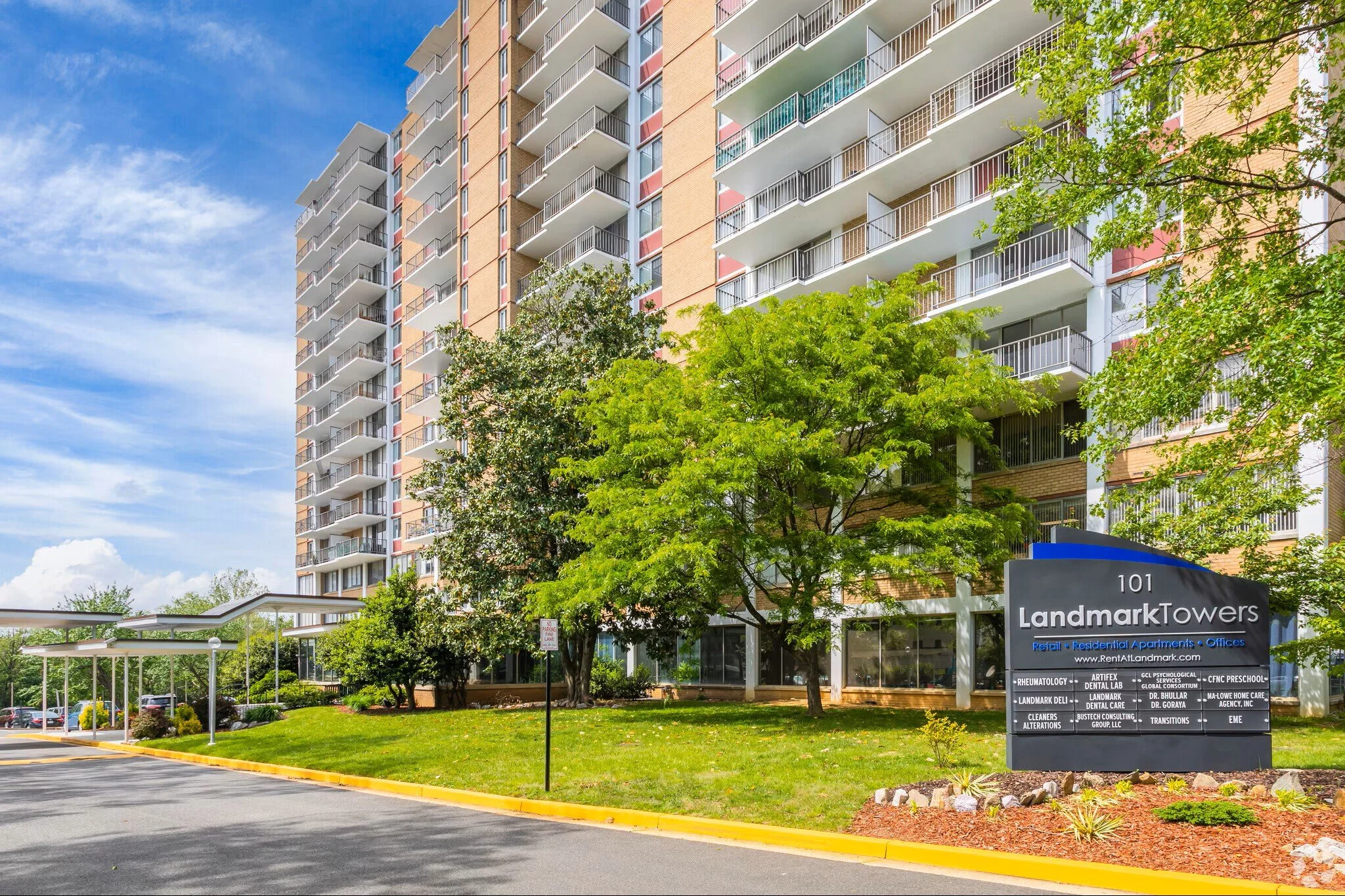 landmark-towers-alexandria-va-primary-photo.jpeg