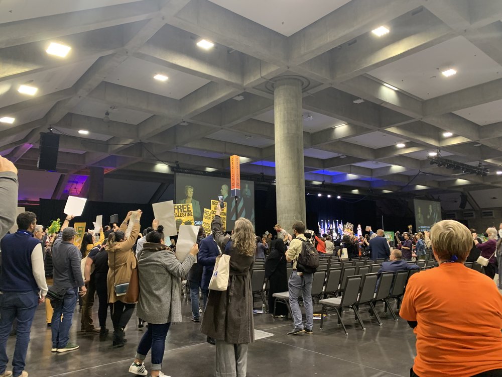 Delegate protest at Sat.'s General Session