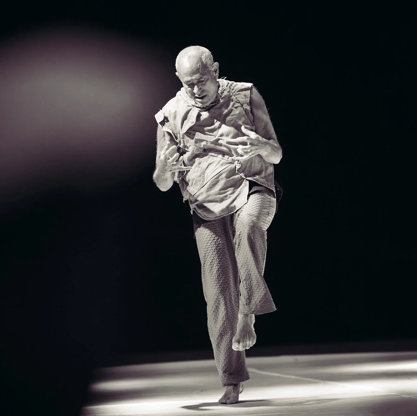 Happy Birthday to the one and only David Dorfman! 🎈🎂

Drop some love in the comments so we can pass them along to our amazing artistic director :)

Photo taken at Hartford Dance Festival 2025