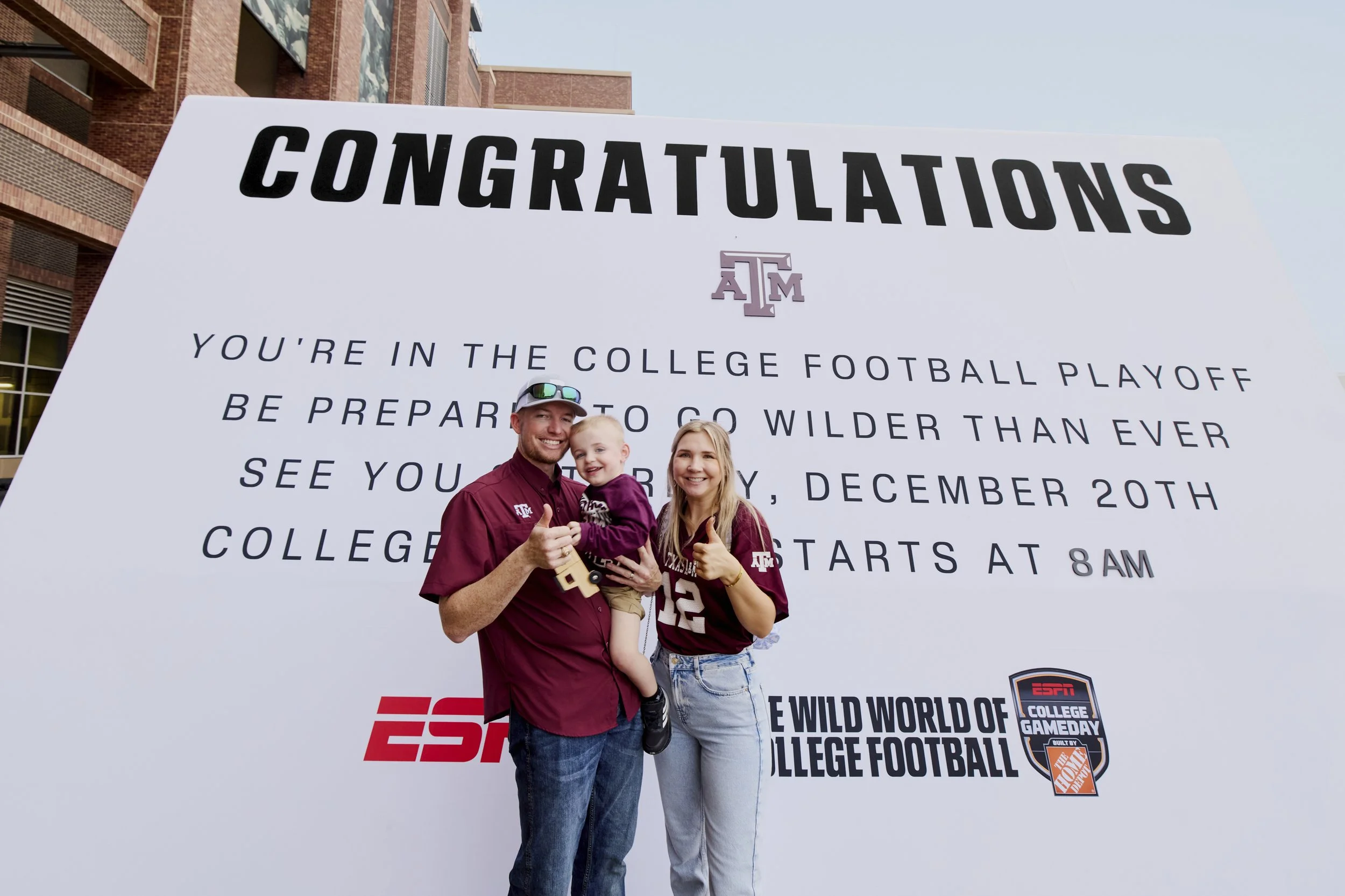 2025_12_ESPN_1623_CFB_BigCongrats_Stills_0053.jpg
