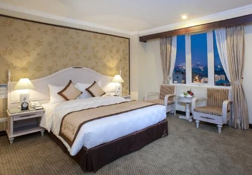 hotel-room.jpg
