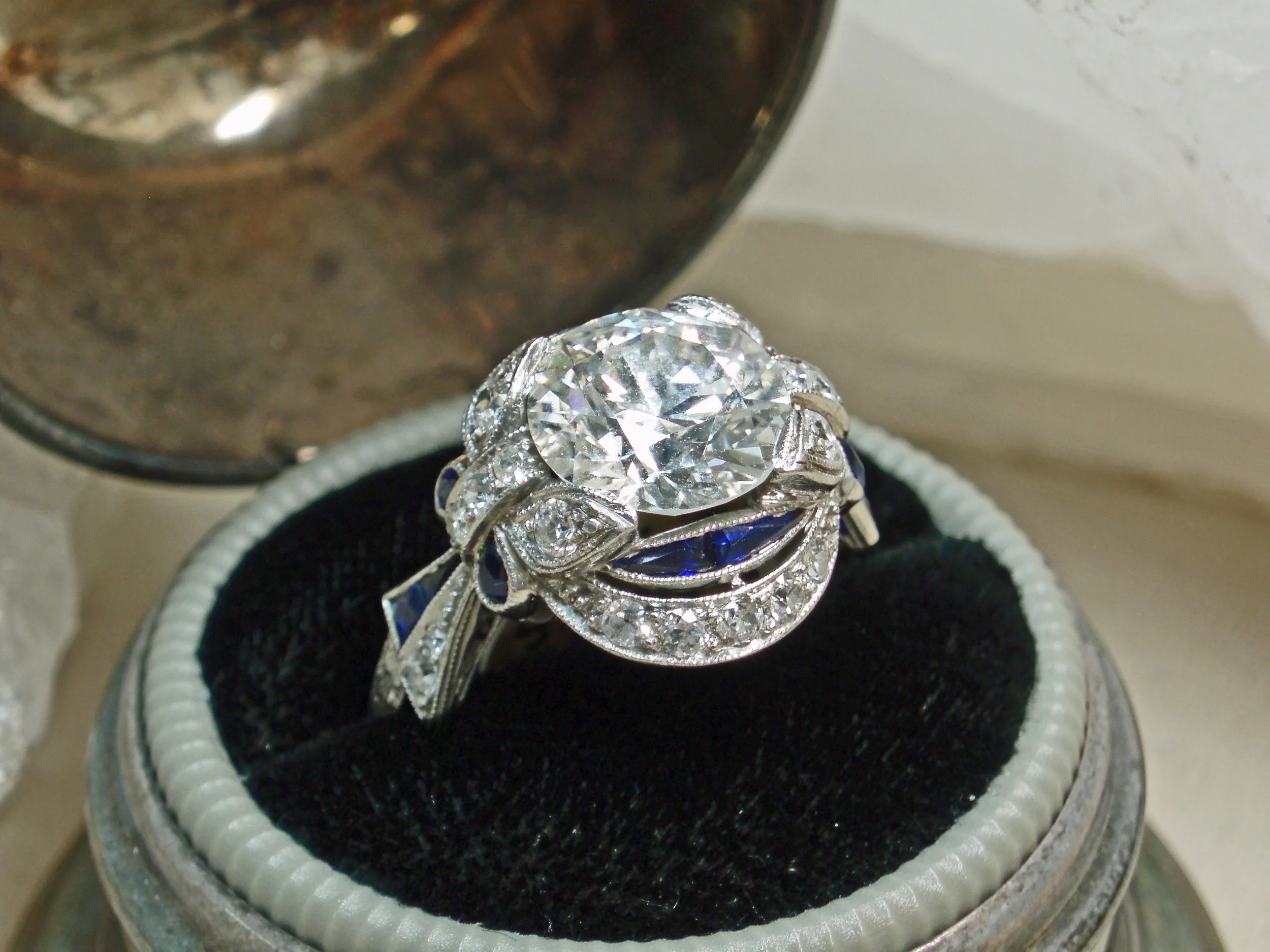 Vintage Jewelers — Designers' Circle & Vintage Jewelers
