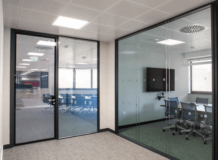 SWITCHABLE SMART ELECTRIC PRIVACY FILM — ♔London Window Films