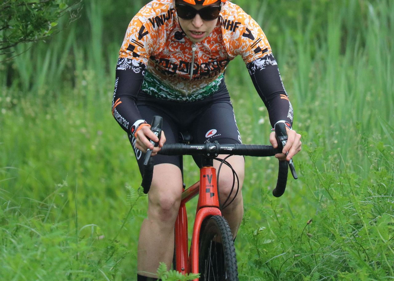 Kate's alloy bars might be a disadvantage in weight, but they don't come with as many uncertainties after a minor crash on a cyclocross course.