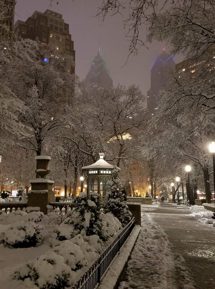 Rittenhouse Square by Faye
