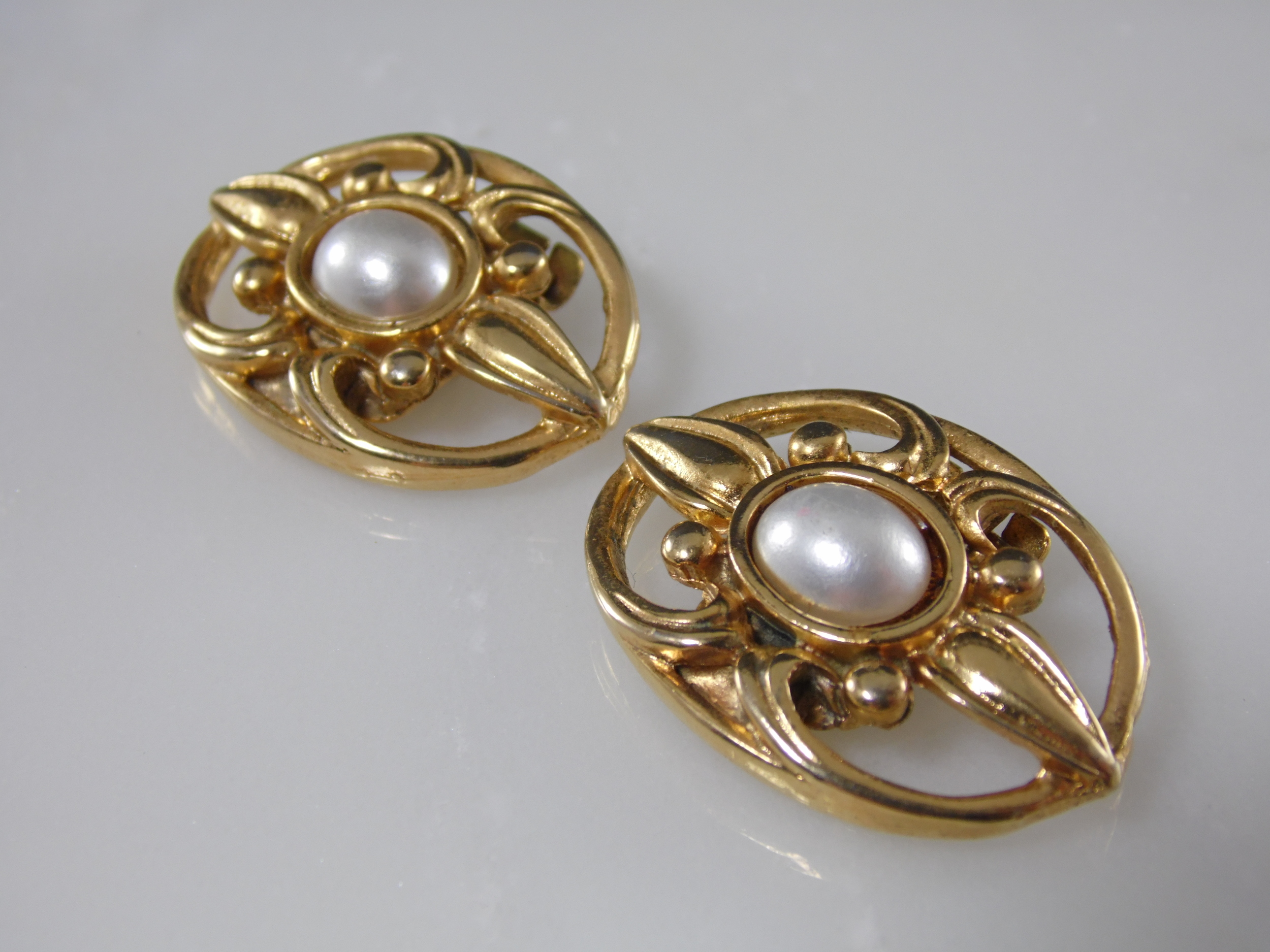 Vintage Signed "Bluette" Gold Tone Faux Pearl Shoe Clips Made in France