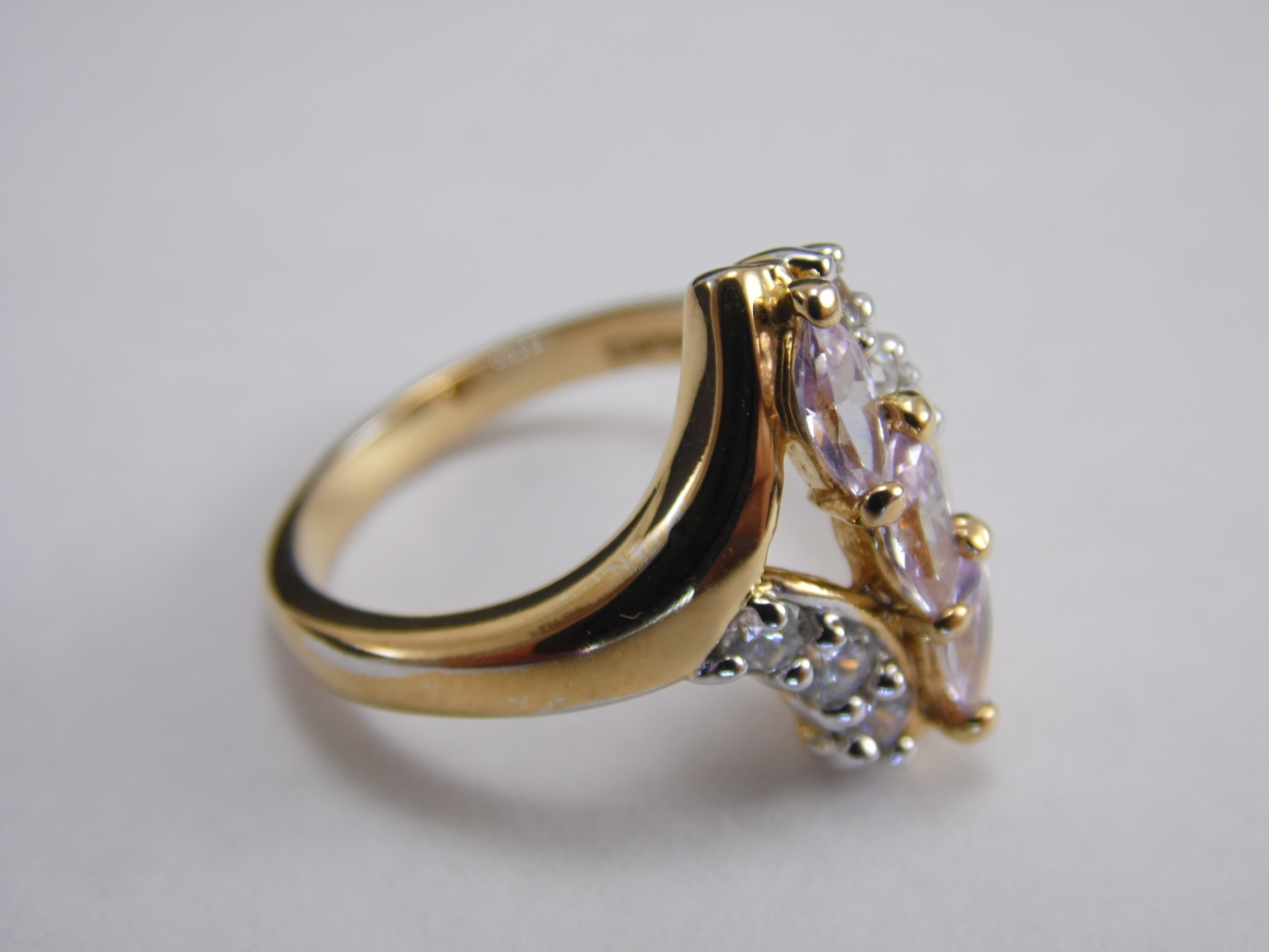 Size 7 Gold Tone Marquise & Round Cut Purple Faux Amethyst Diamond Cubic Zirconia CZ Vintage Multi Stone Cocktail Statement Ring 1.2ct T.W