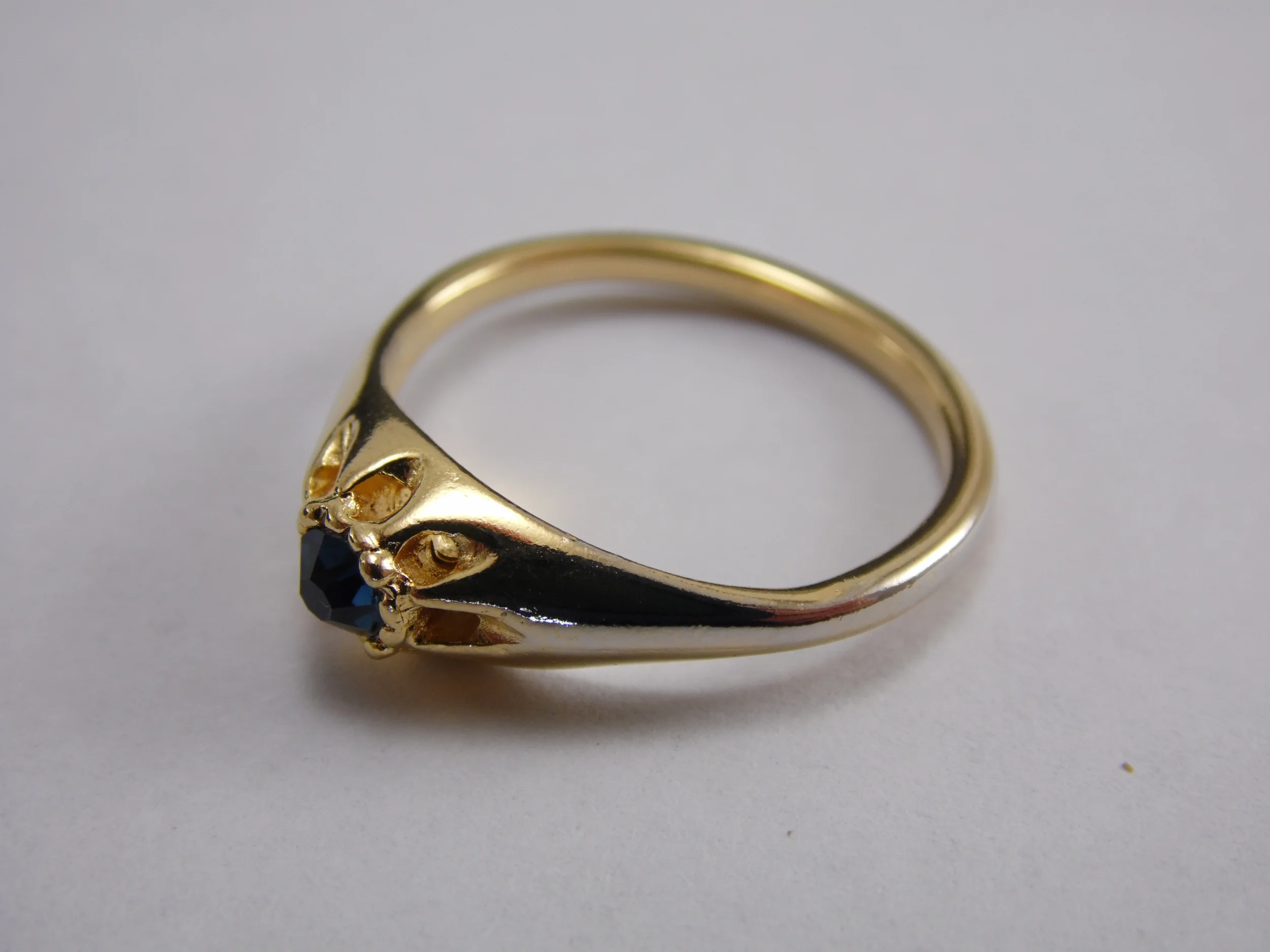 Size 9 Bezel Set Blue Faux Sapphire Vintage Solitaire Promise Engagement Ring