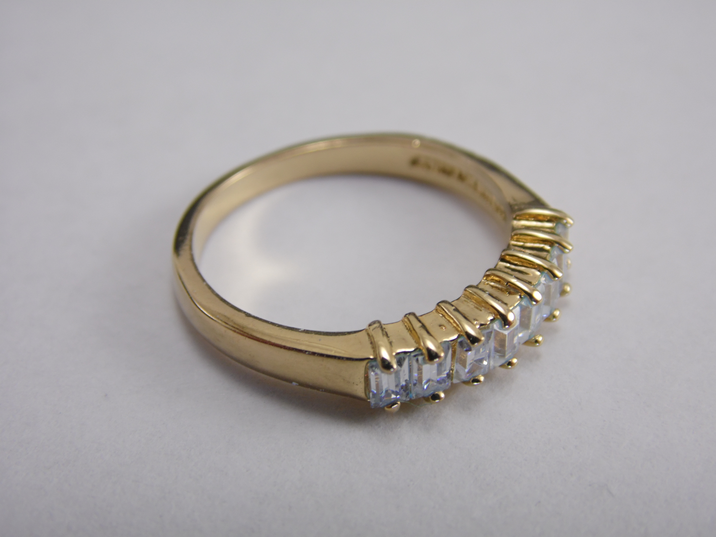 Size 9 14K HGE Baguette Cut Faux Diamond Cubic Zirconia CZ Vintage Anniversary Promise Ring