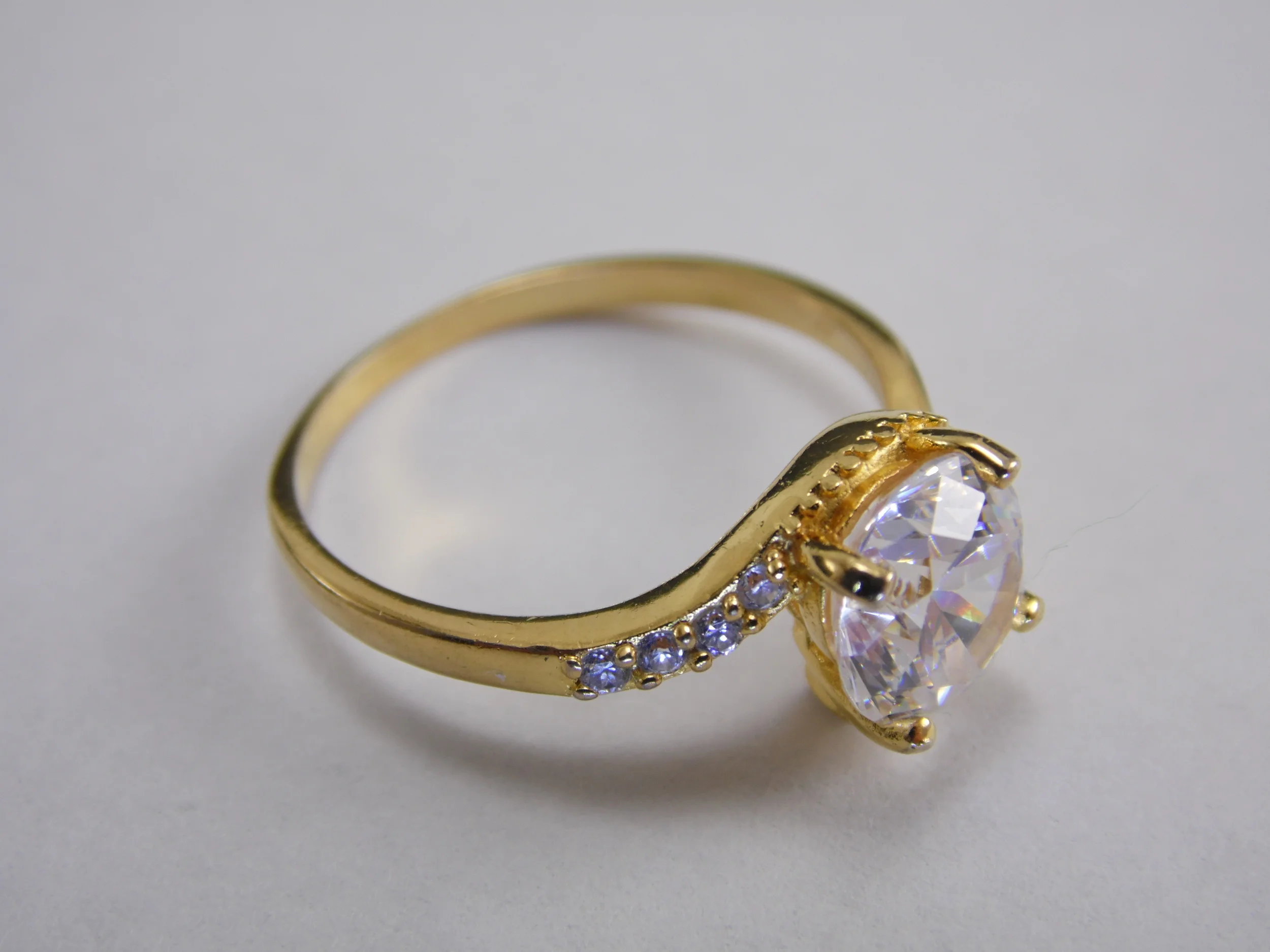 Size 9 Faux Round Cut Diamond Cubic Zirconia Vintage Gold Tone Cocktail Statement Engagement Promise Ring 2.06ct T.W