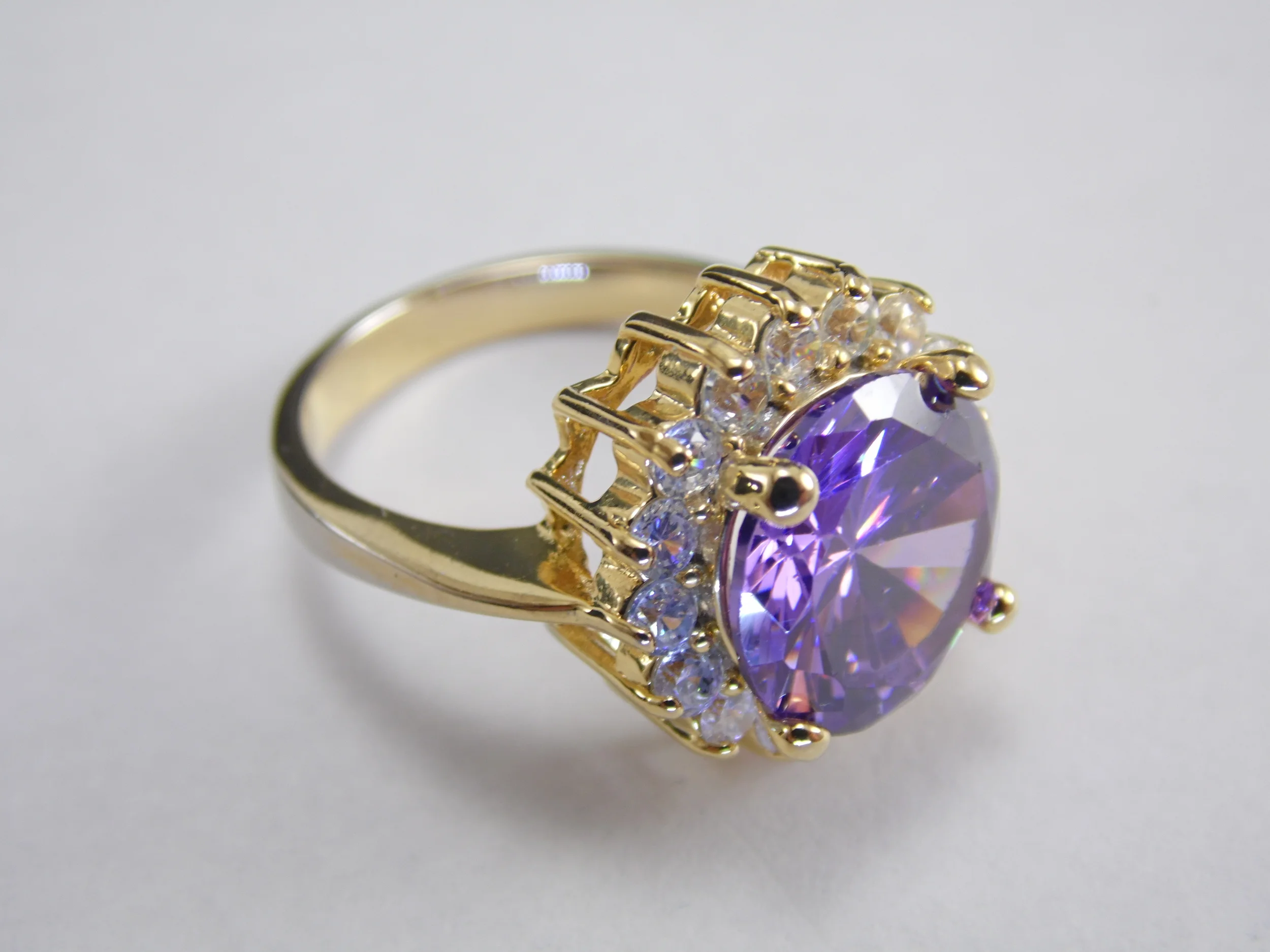 Size 8 Gold Tone Round Cut Faux Amethyst & Cubic Zirconia CZ Vintage Halo Statement Cocktail Birthstone Ring 6.48ct T.W
