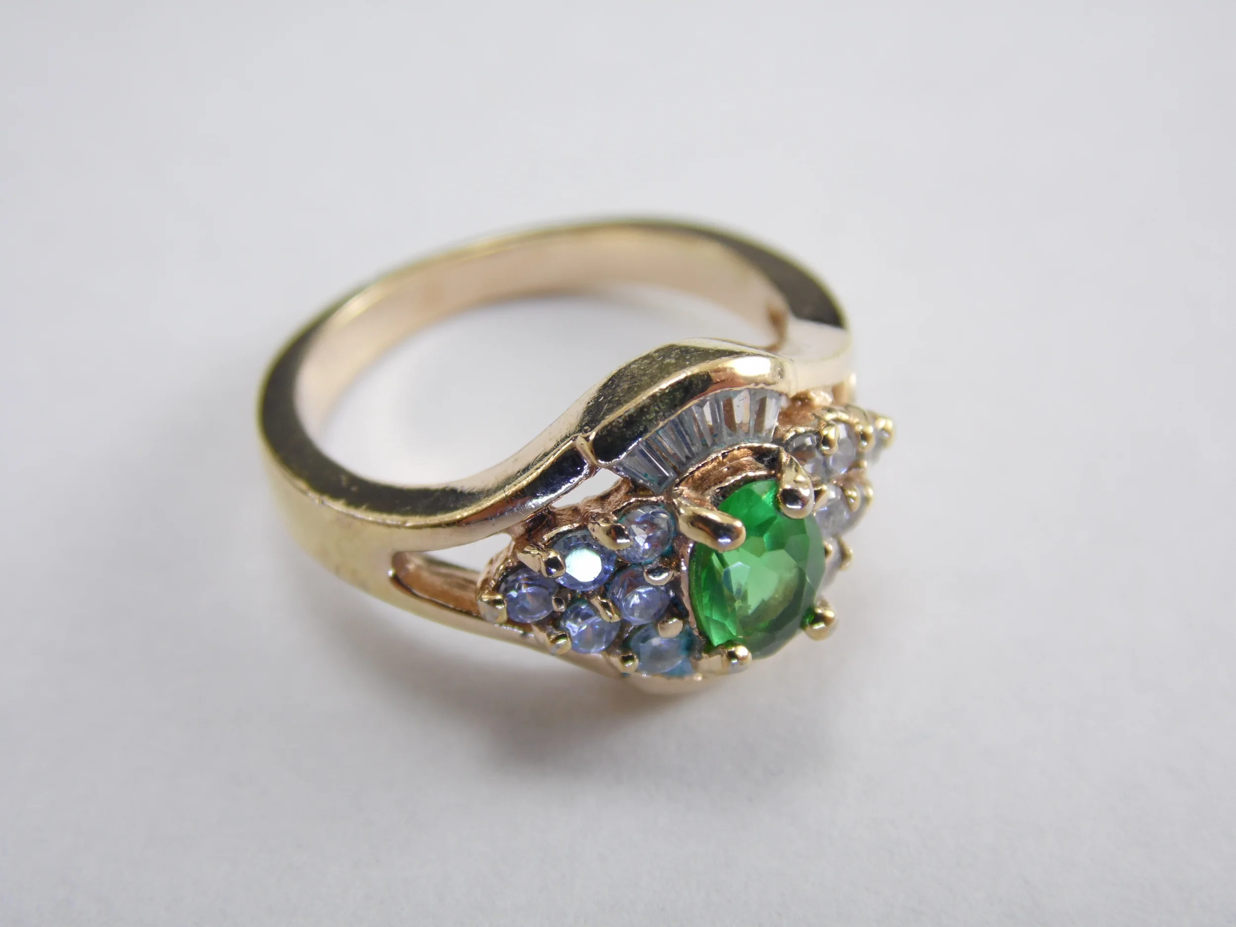 Size 5 Oval Cut Green Faux Emerald & Diamond Cubic Zirconia CZ Vintage Multi Stone May Birthstone Promise Statement Prom Ring 1.3ct T.W