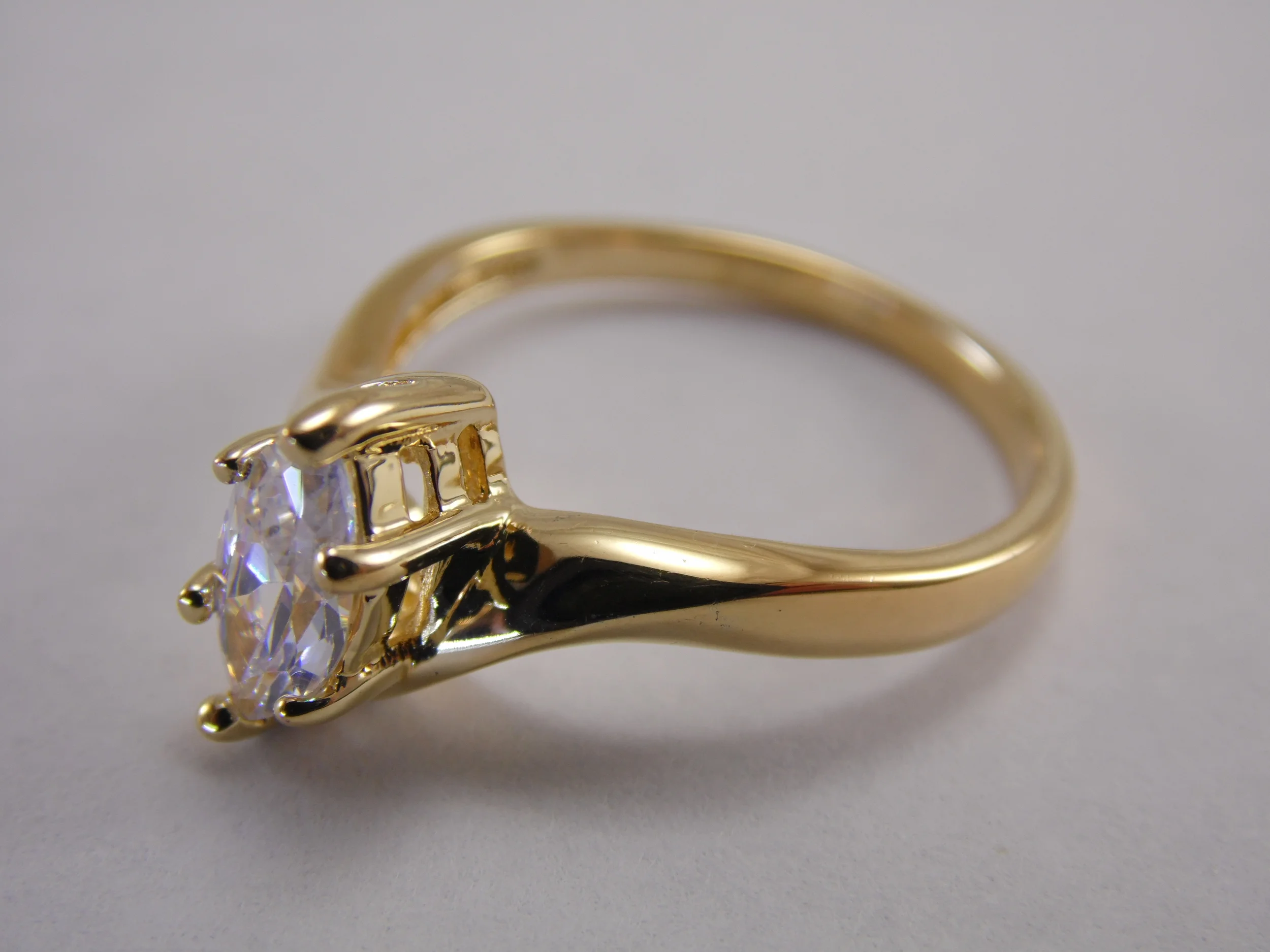 Size 10.5 Inch Prong Set Goldtone Signed "Seta" Cubic Zirconia CZ Diamond Solitaire Vintage Promise Engagement Ring