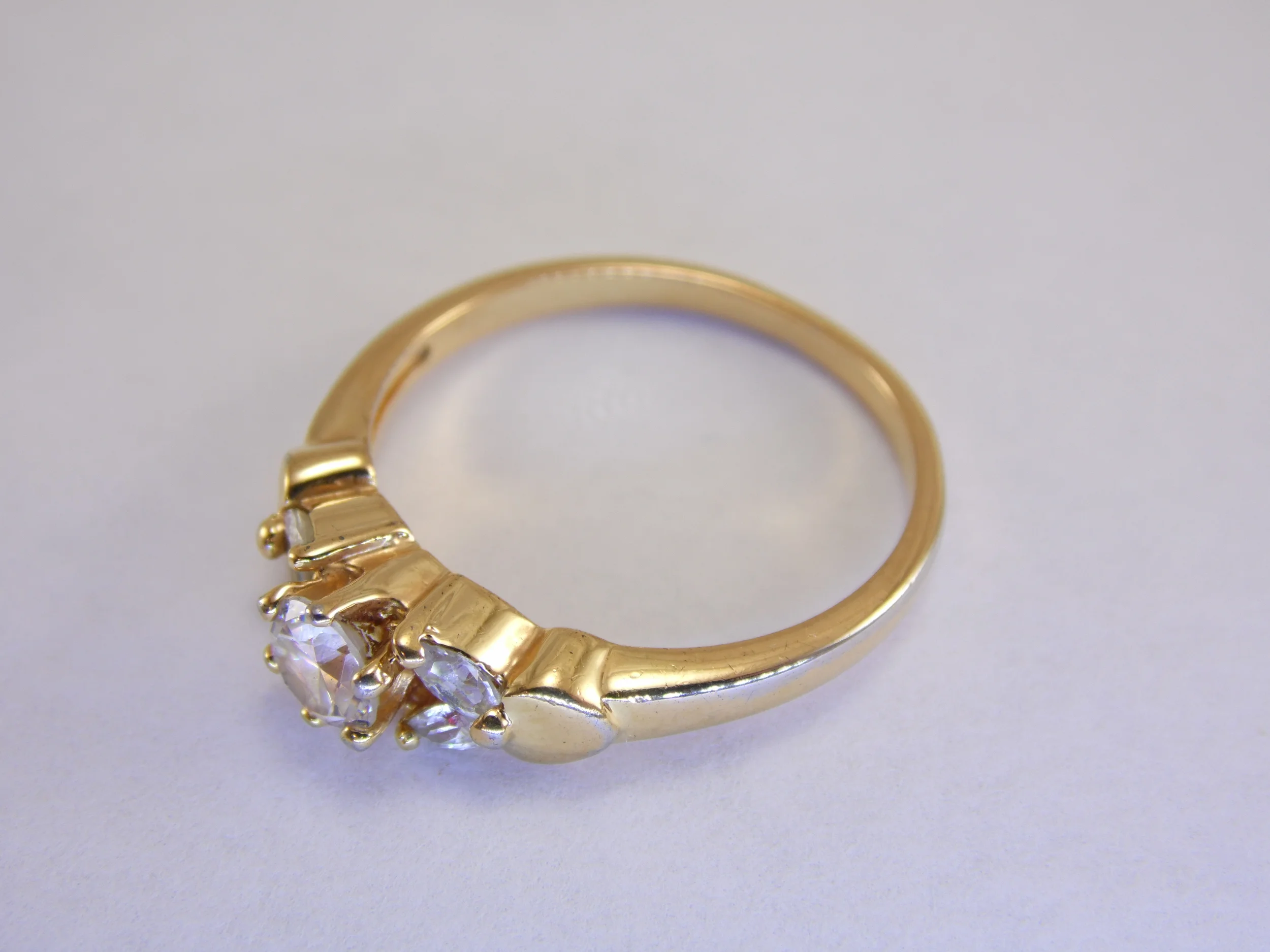 Size 10 Goldtone Round Oval Cut Diamond Cubic Zirconia CZ Vintage Engagement Promise Ring