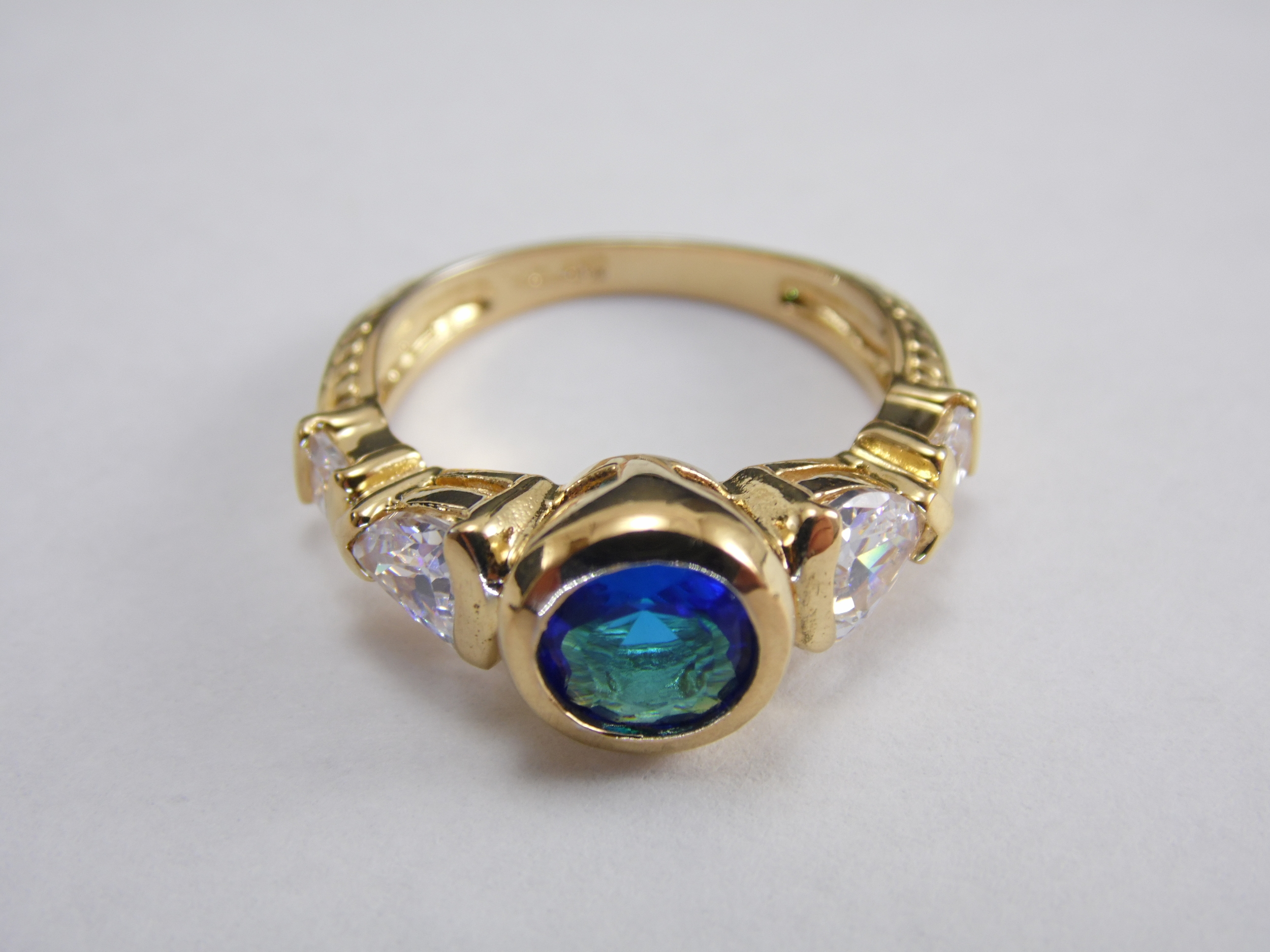 Size 7 Bezel Set Round Cut Blue Faux Sapphire Tanzanite Cubic Zirconia CZ Vintage Statement Cocktail Engagement Promise Ring 2.12ct T.W