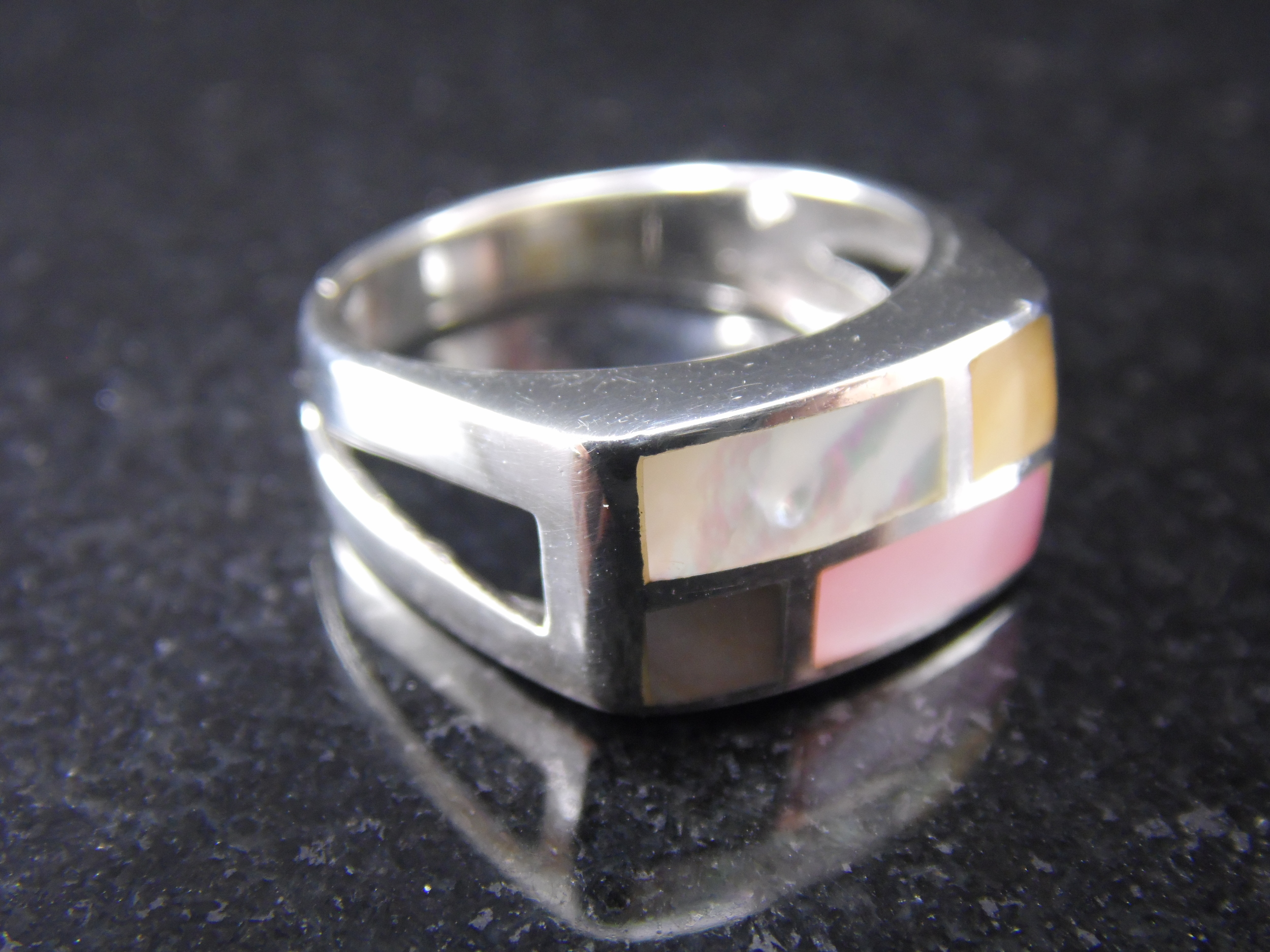 Vintage 925 Sterling Silver Multi Color Mother of Pearl Inlay Ring Size 8.5