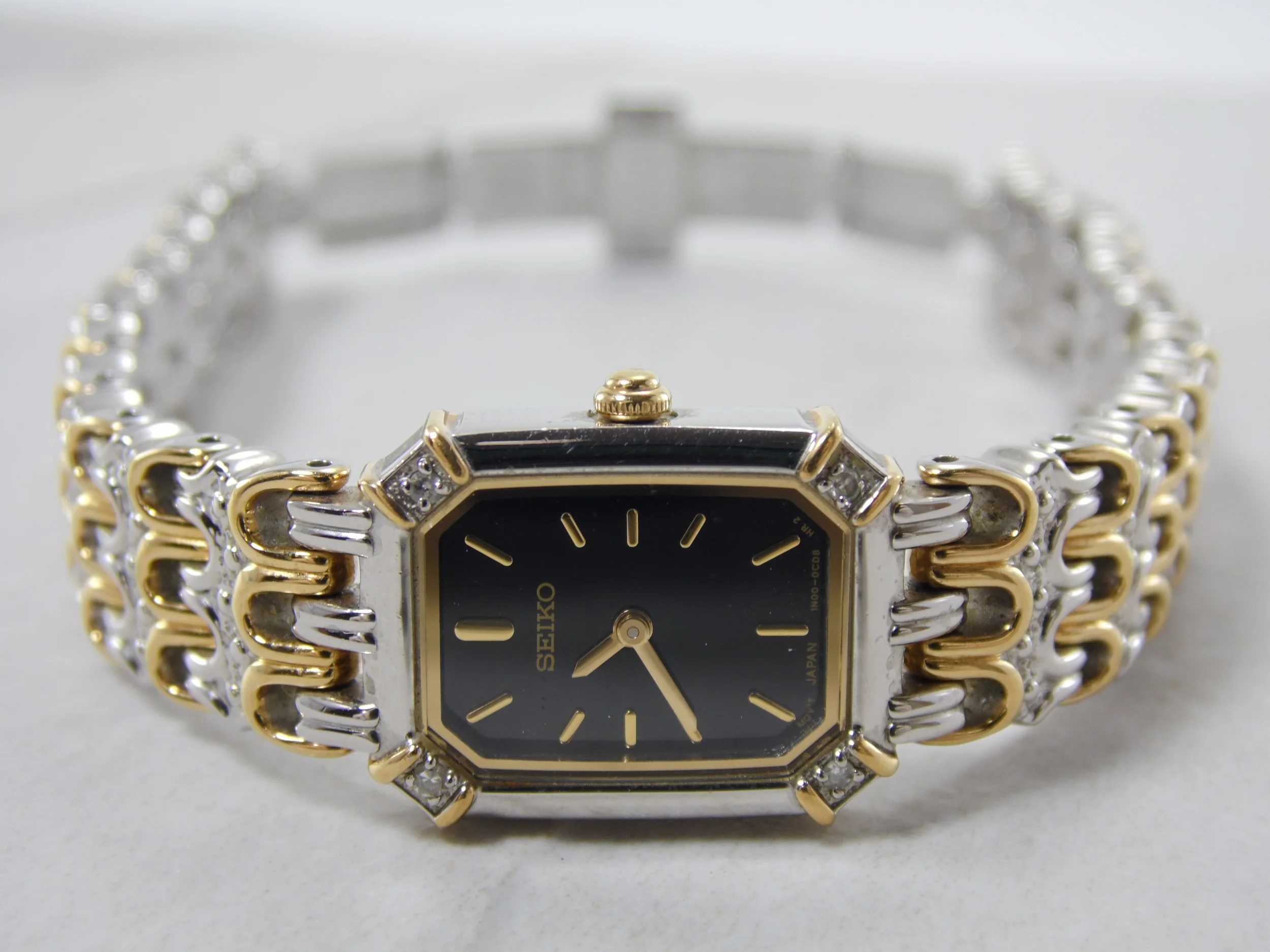 Vintage Genuine Diamond Seiko Ladies Womens Two Tone Gold & Silver Watch