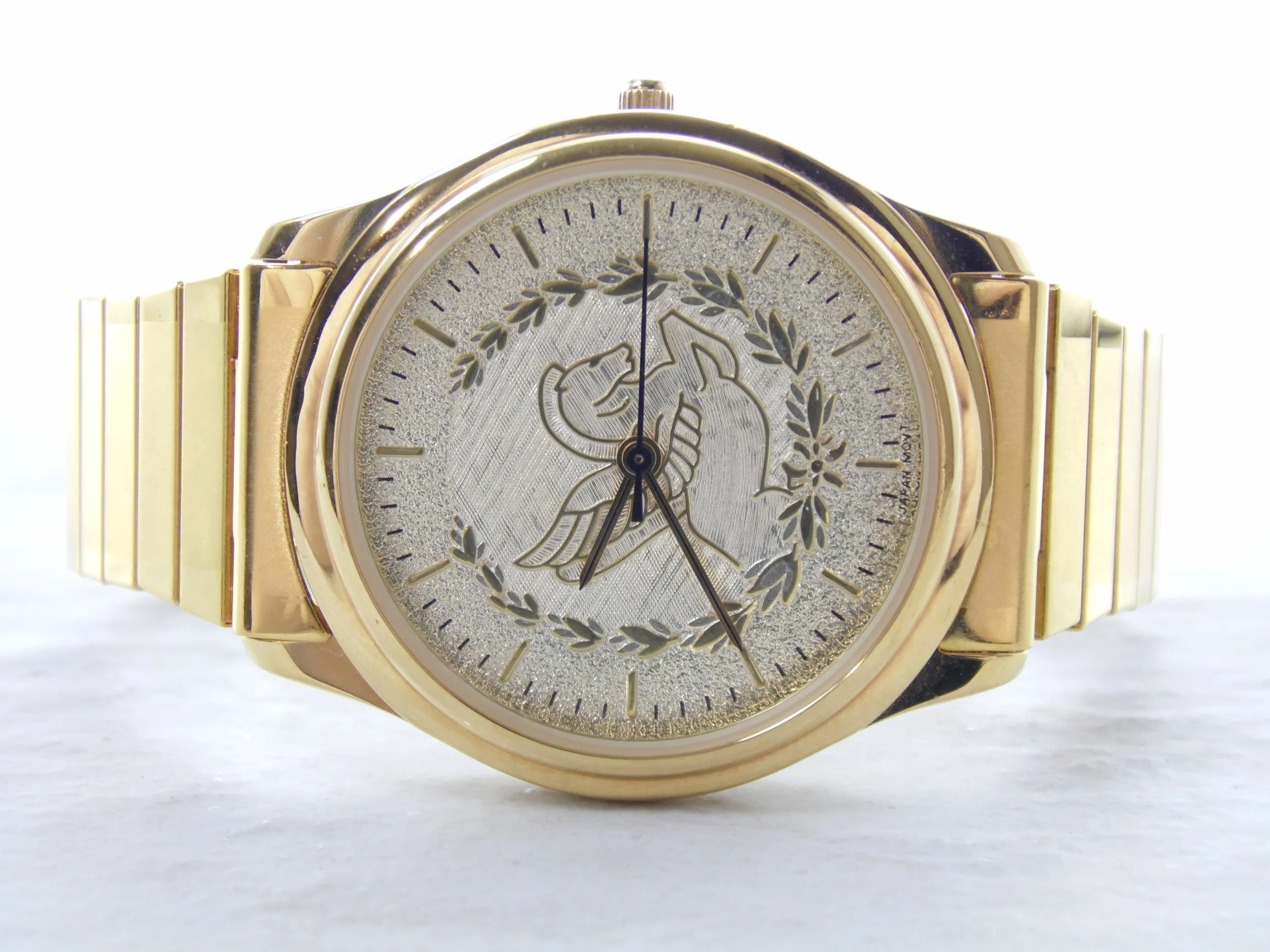 Rare Vintage Helbros Pegasus Unisex Womens Mens Gold-tone Stretch Band Watch 
