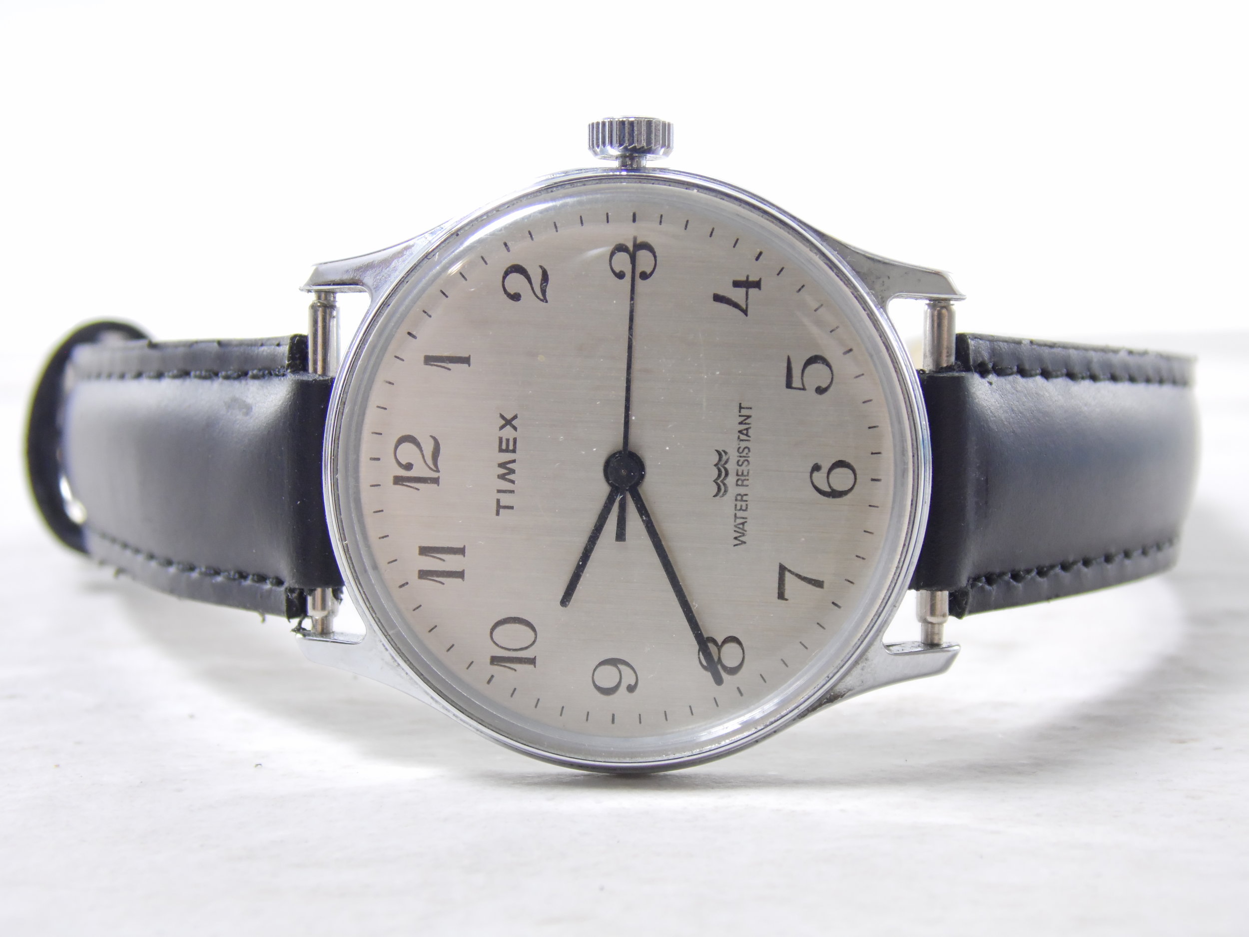 Vintage 1980's Timex Mechanical Windup Mens Adjustable Leather Band Watch