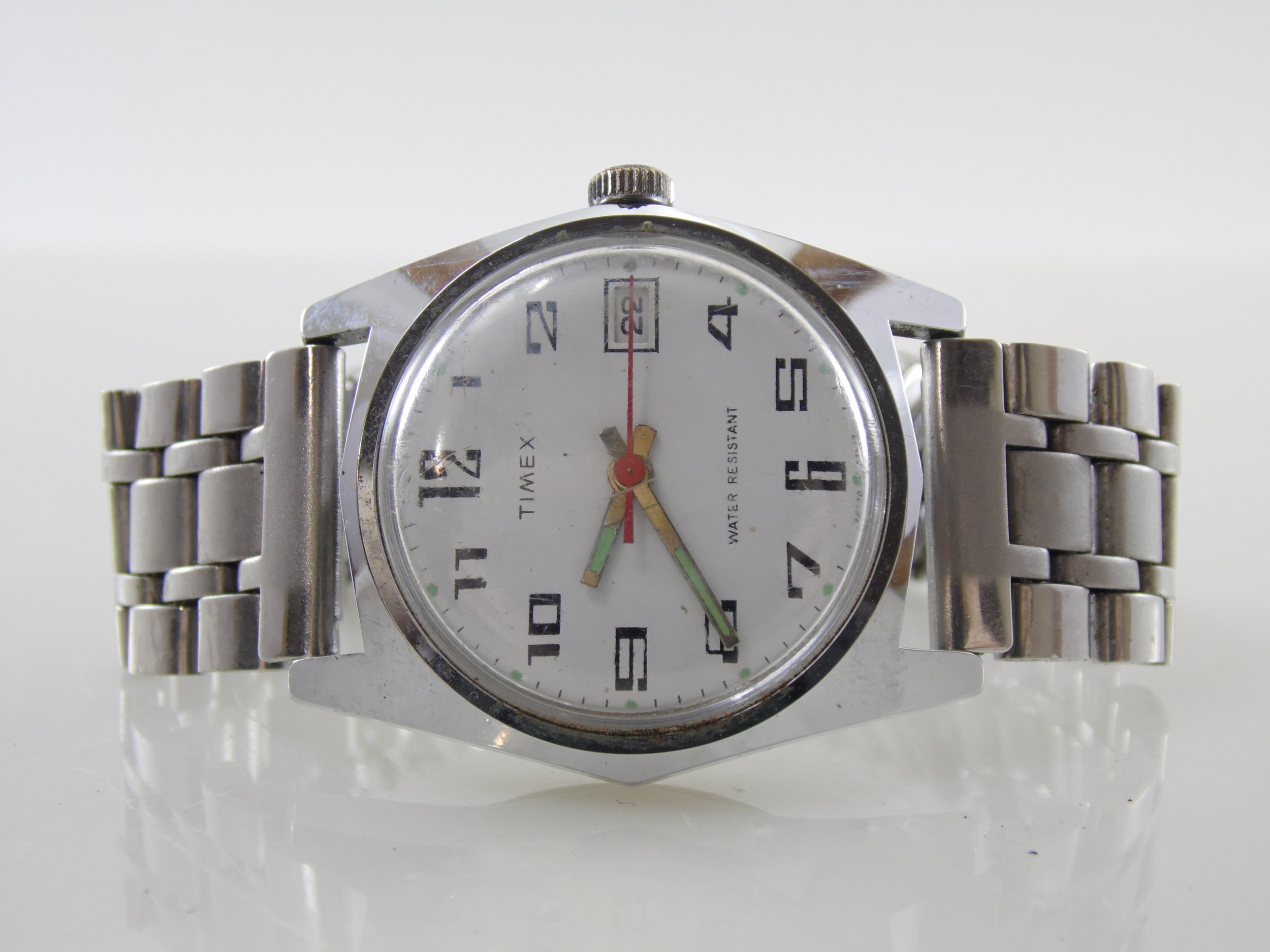 Vintage Mens Timex Mechanical Windup Date Calendar Stainless Steel Watch