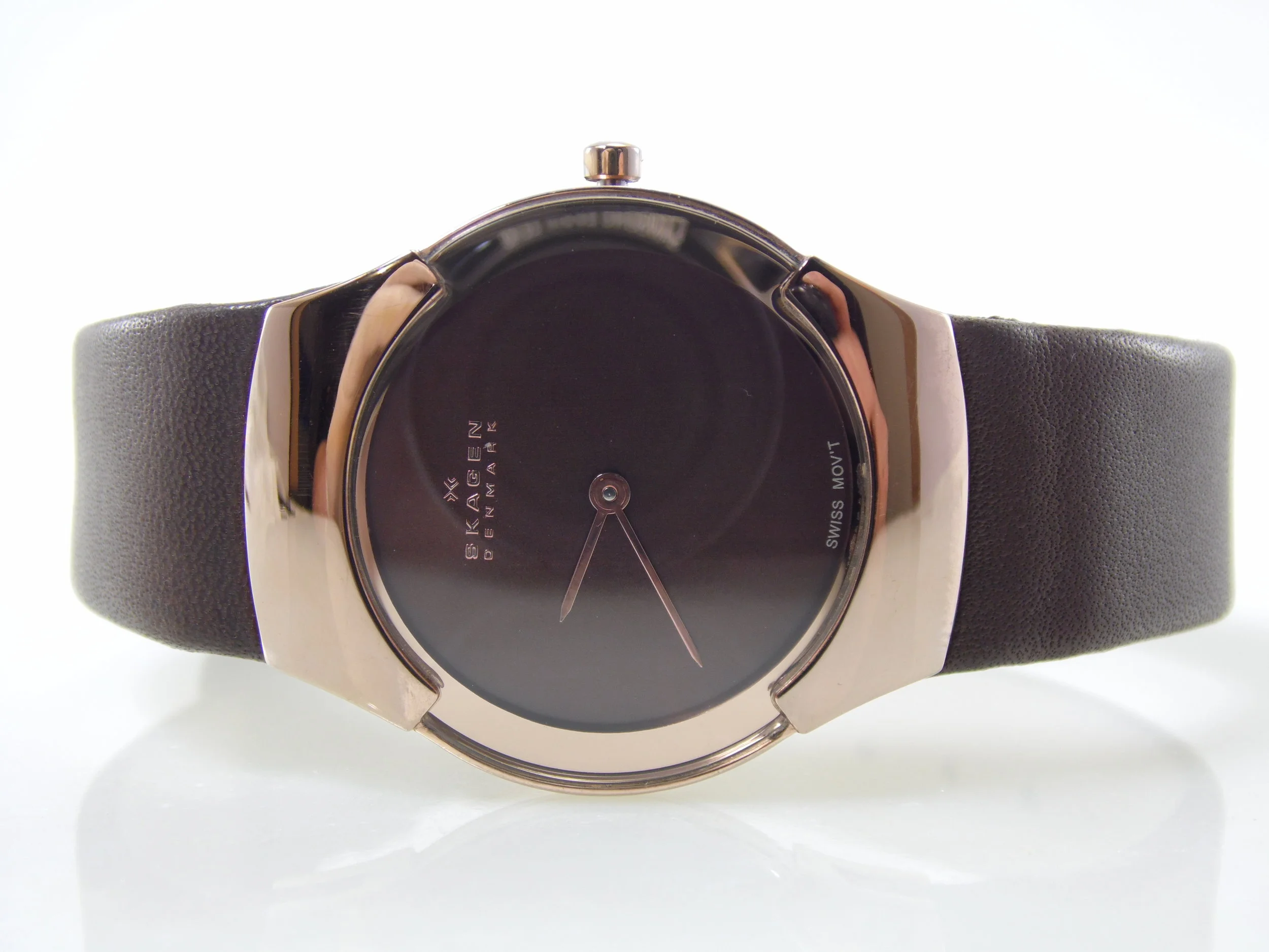 Skagen Denmark 582SRLM Rose Gold Swiss Watch Discontinued