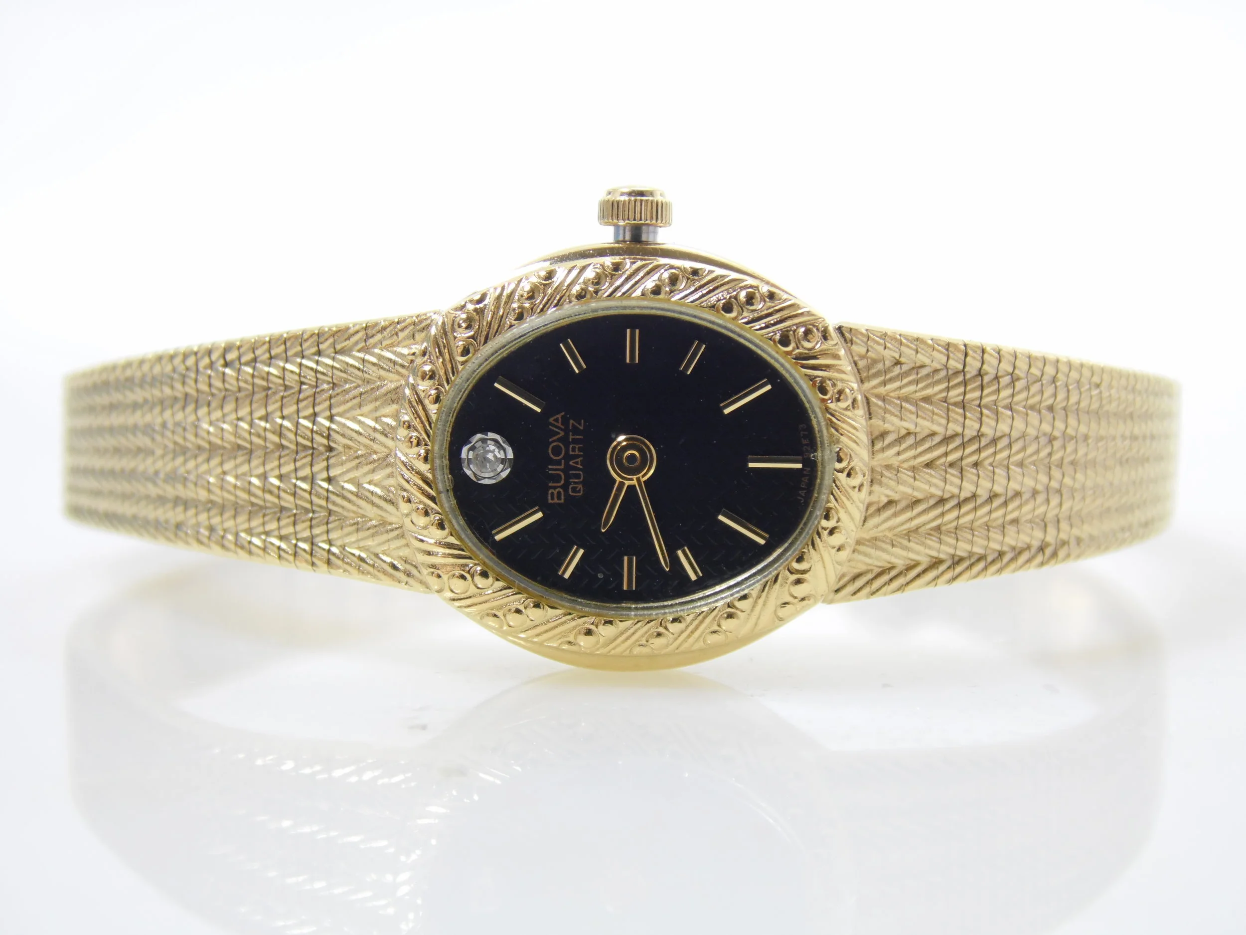 Vintage Black & Gold Bulova Womens Unisex Diamond Watch 3N20