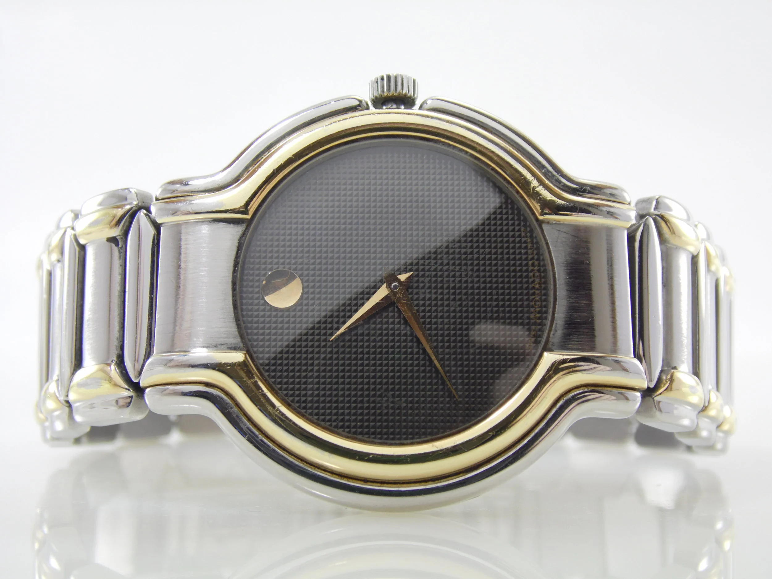 Vintage Authentic Movado Museum 81.A2.881 Two Tone Gold & Stainless