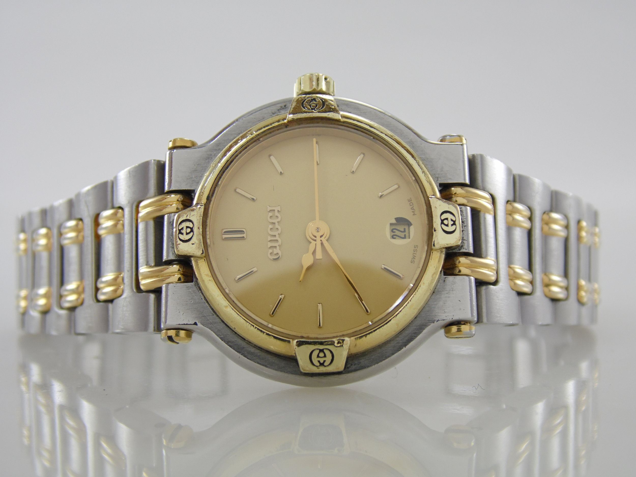 Vintage Womens Gucci 9000L Two Tone Gold Stainless Steel Calendar Date Swiss Made Watch
