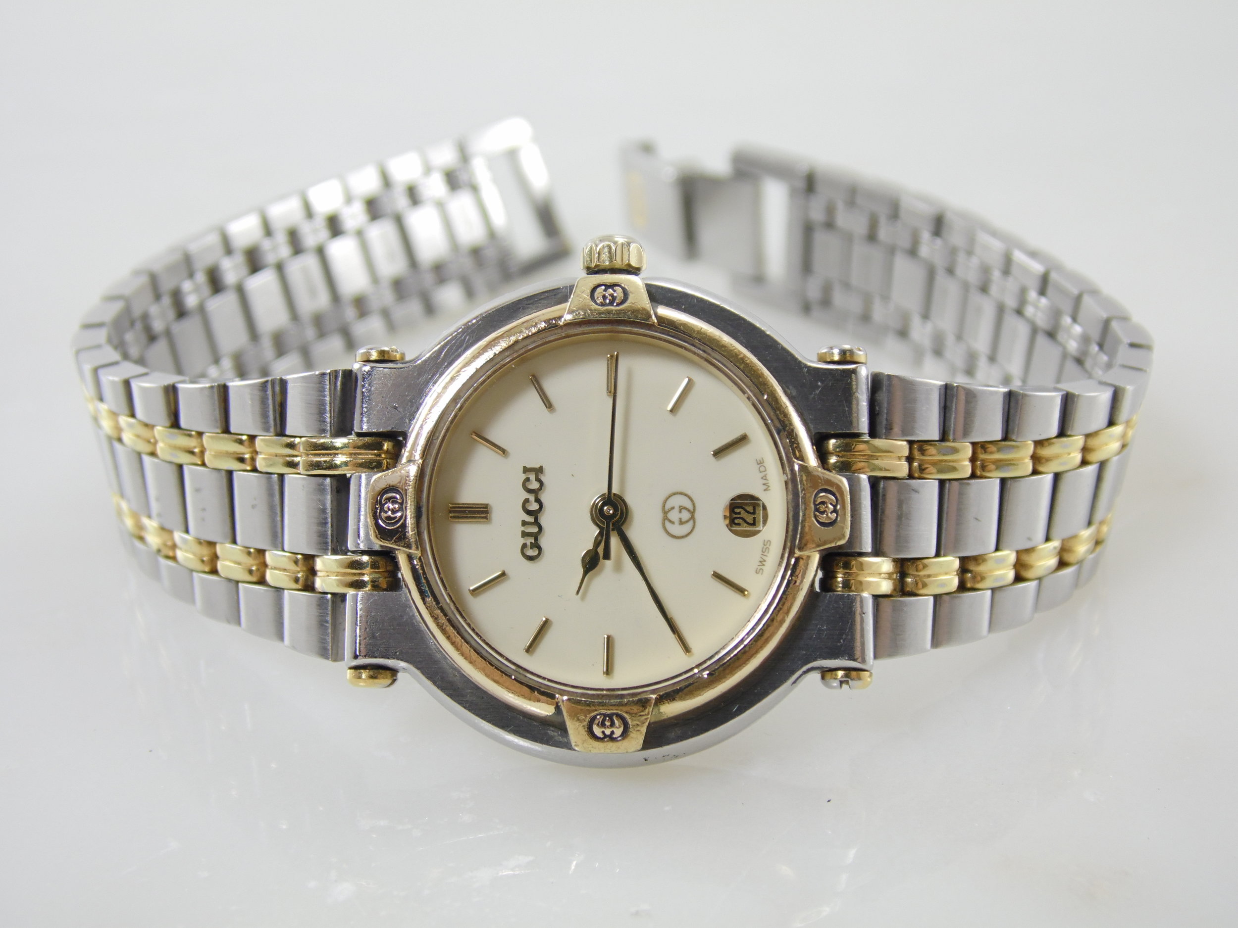 Vintage Womens Gucci 9000L Two Tone Gold Stainless Steel Calendar Date Swiss Made Watch