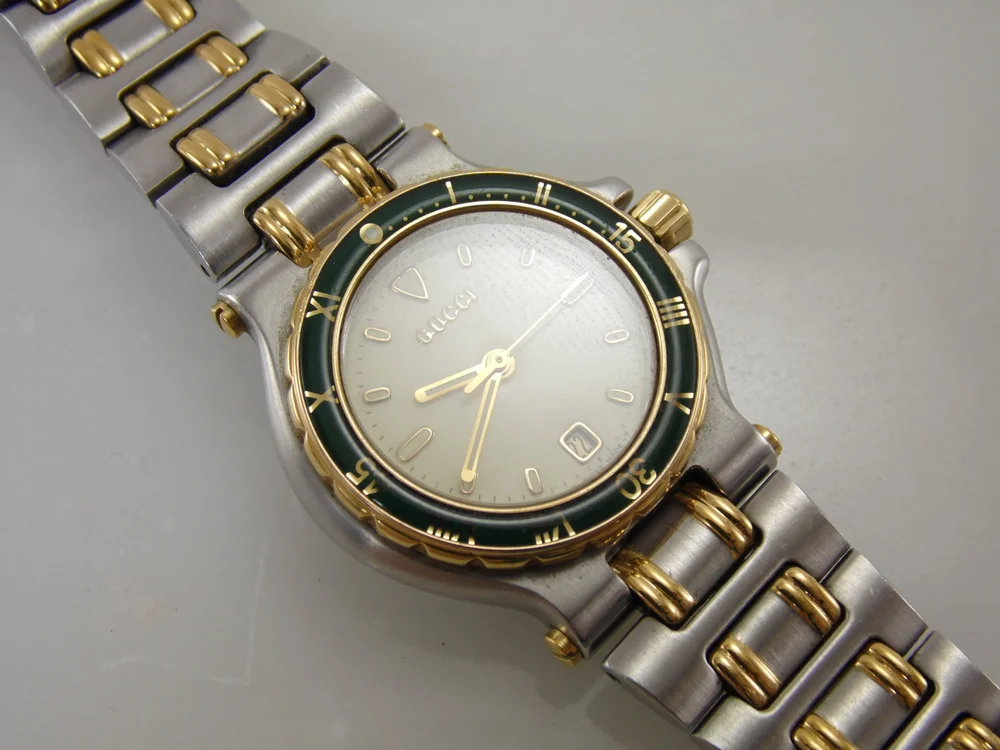 GUCCI腕時計レディース9700L Authentic GUCCI 9700L Stainless Steel Watch Quartz Black