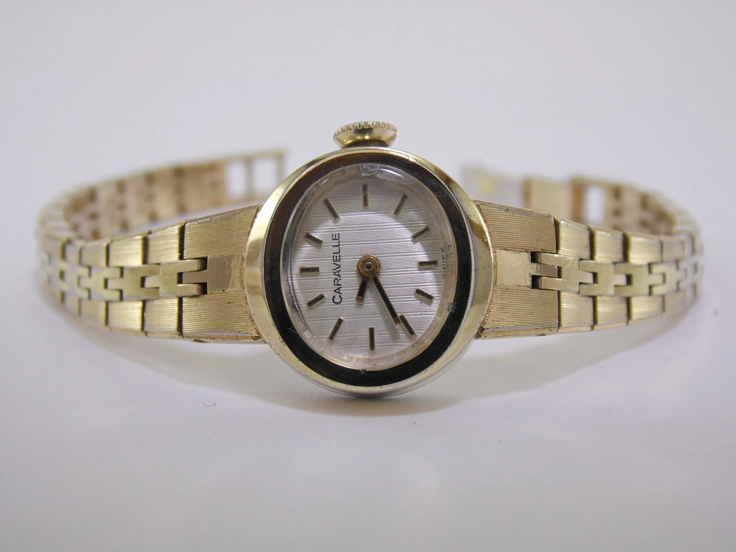 Vintage 1970's Bulova Caravelle 17 Jewels Swiss Mechanical Windup Womens Watch