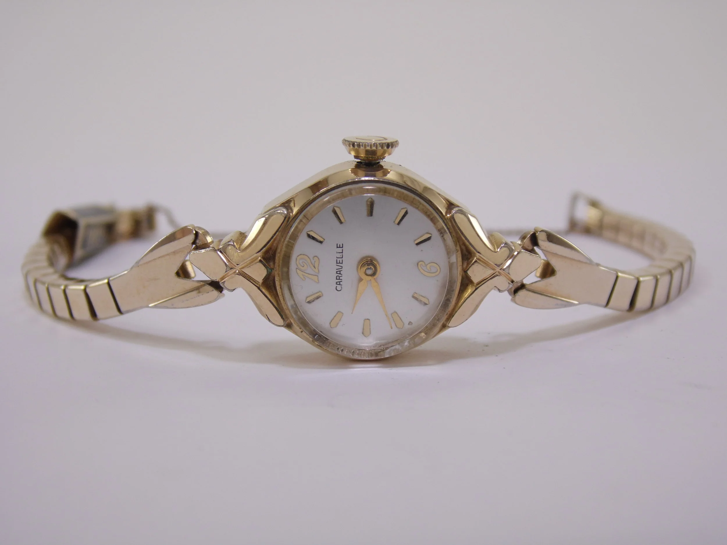 Vintage 1973 Caravelle by Bulova 17 Jewels Mechanical Windup Swiss Womens Watch 