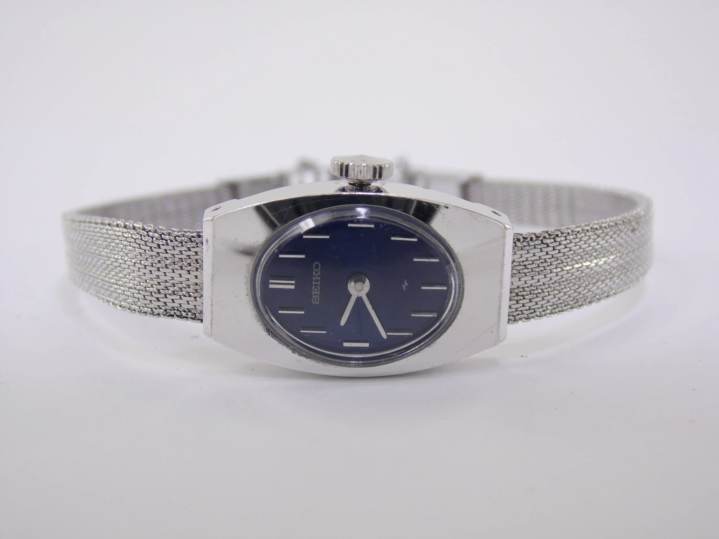 Vintage Seiko 17 Jewels Stainless Steel Womens Mechanical Windup Watch 11A