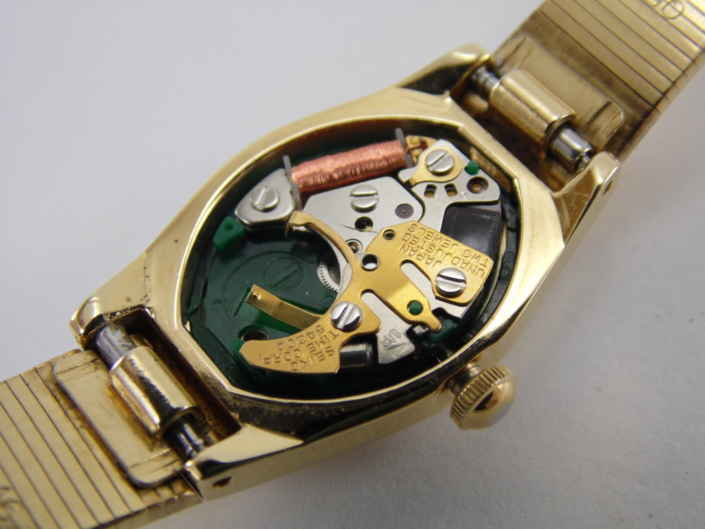 Vintage Gold Seiko Womens Petite Quartz Watch 5420A — New Avenue