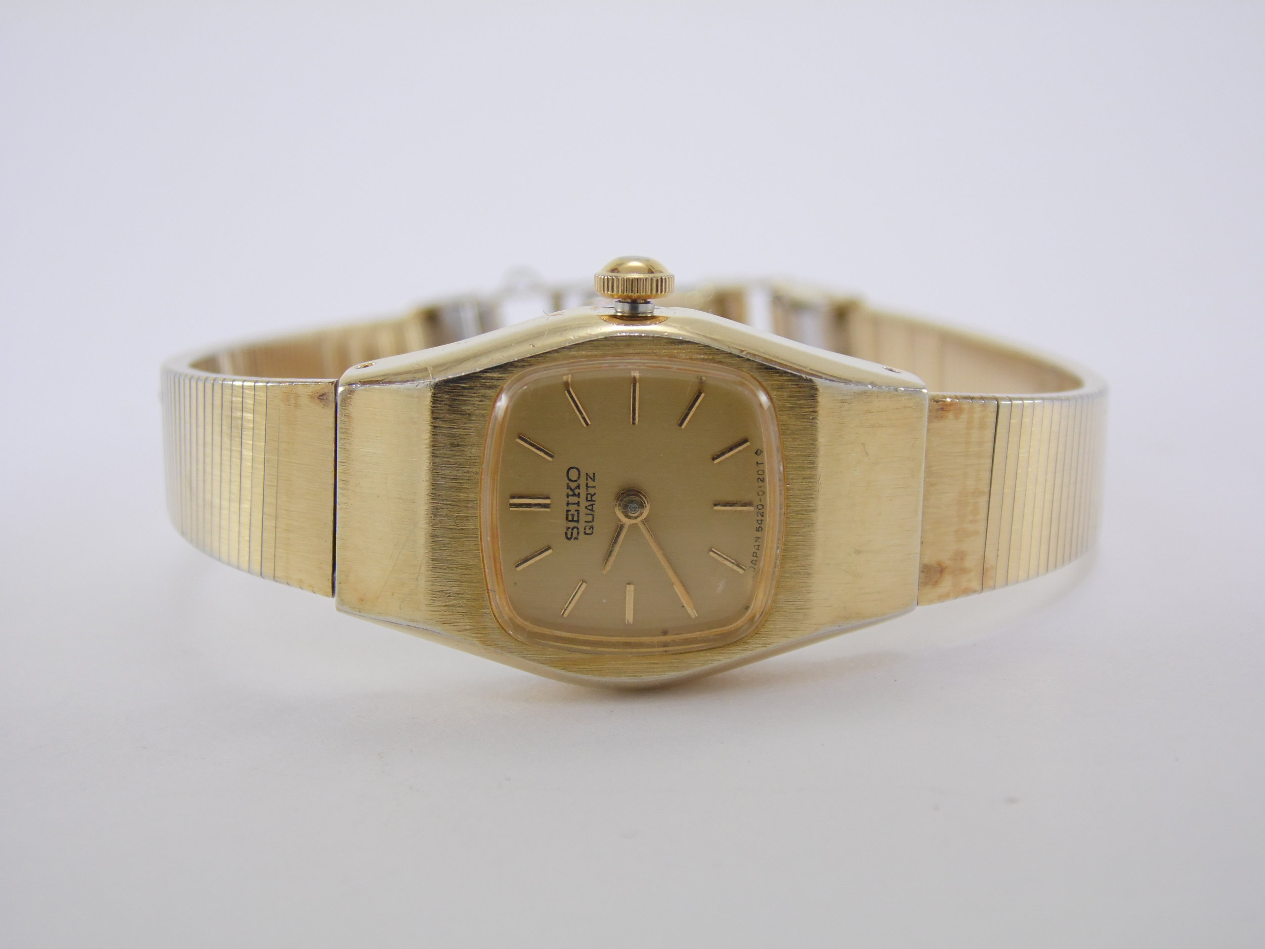 Vintage Gold Seiko Womens Petite Quartz Watch 5420A