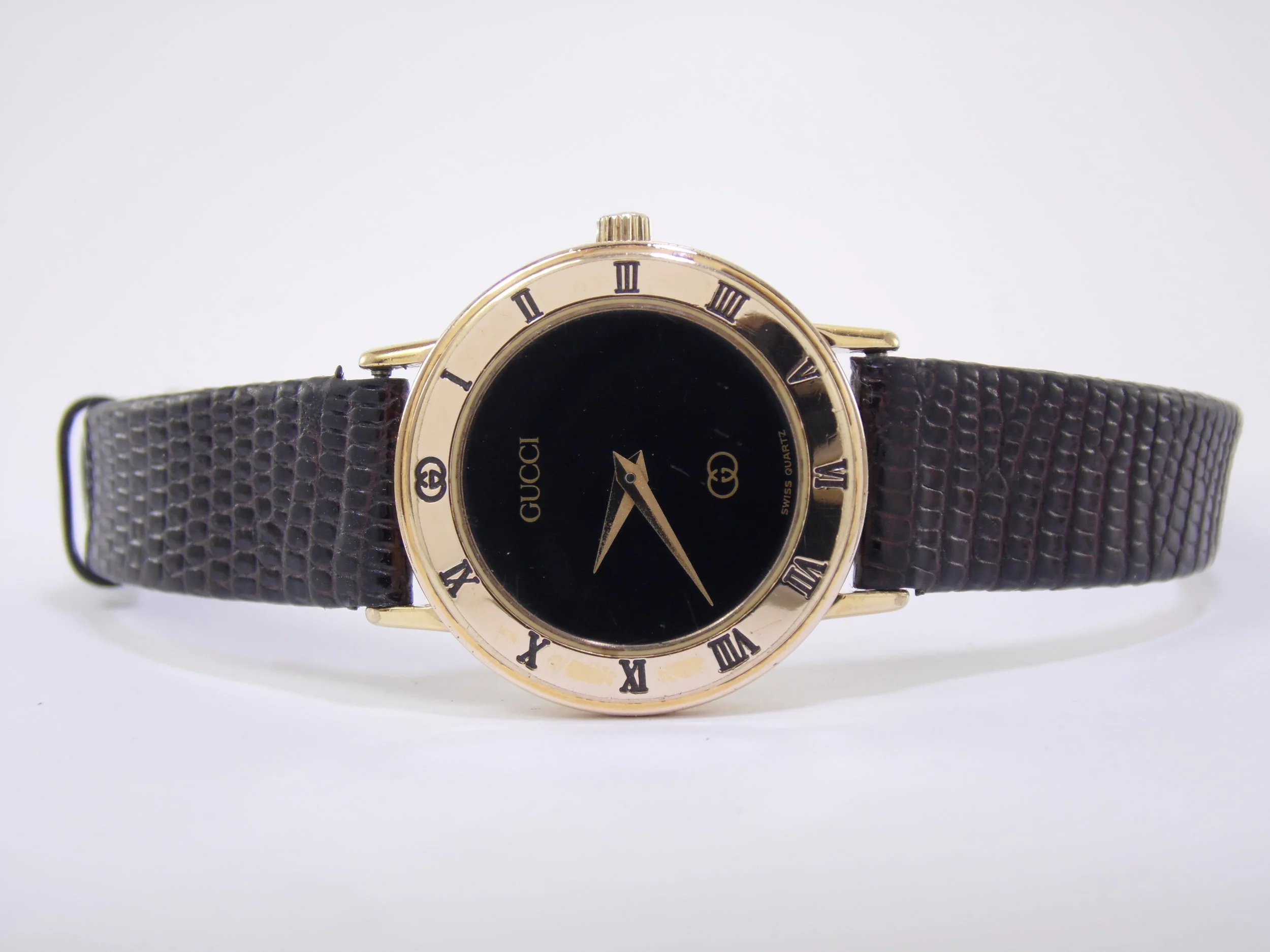 Vintage Authentic Black & Gold Gucci 3000 Roman Numeral Swiss Quartz Luxury Designer Watch ETA 978.002