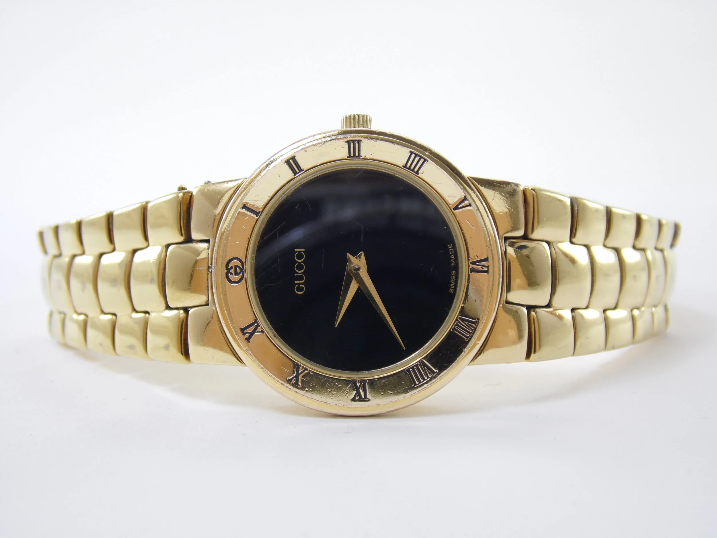 Vintage Authentic Gucci 3300.2.L Womens Black & Gold Swiss Quartz Watch ETA 980.003