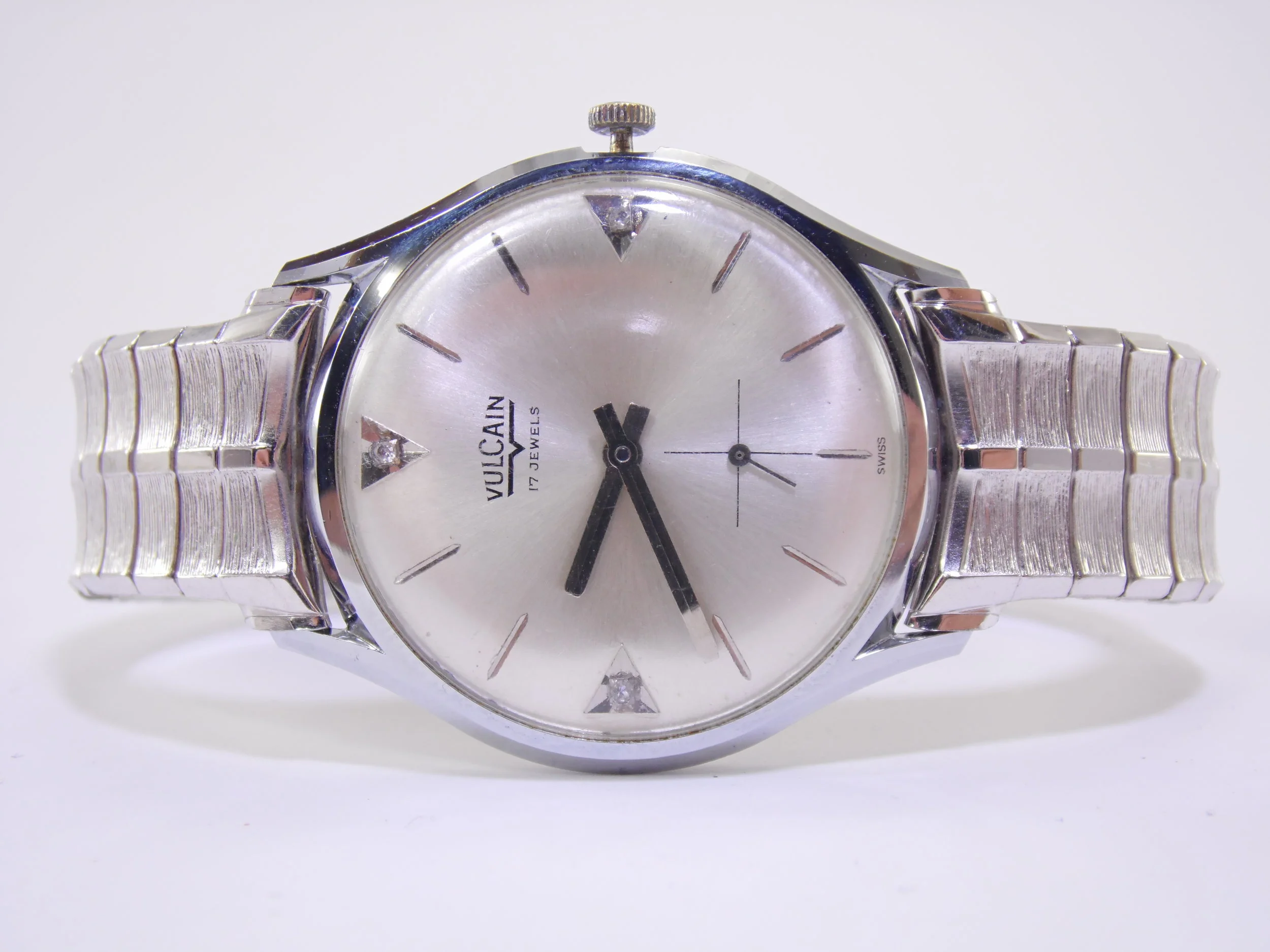 Rare Vintage Mens Silver Vulcain Genuine Diamonds 17 Jewels Swiss Mechanical Windup Sub Seconds Dial Thin Watch FHF81