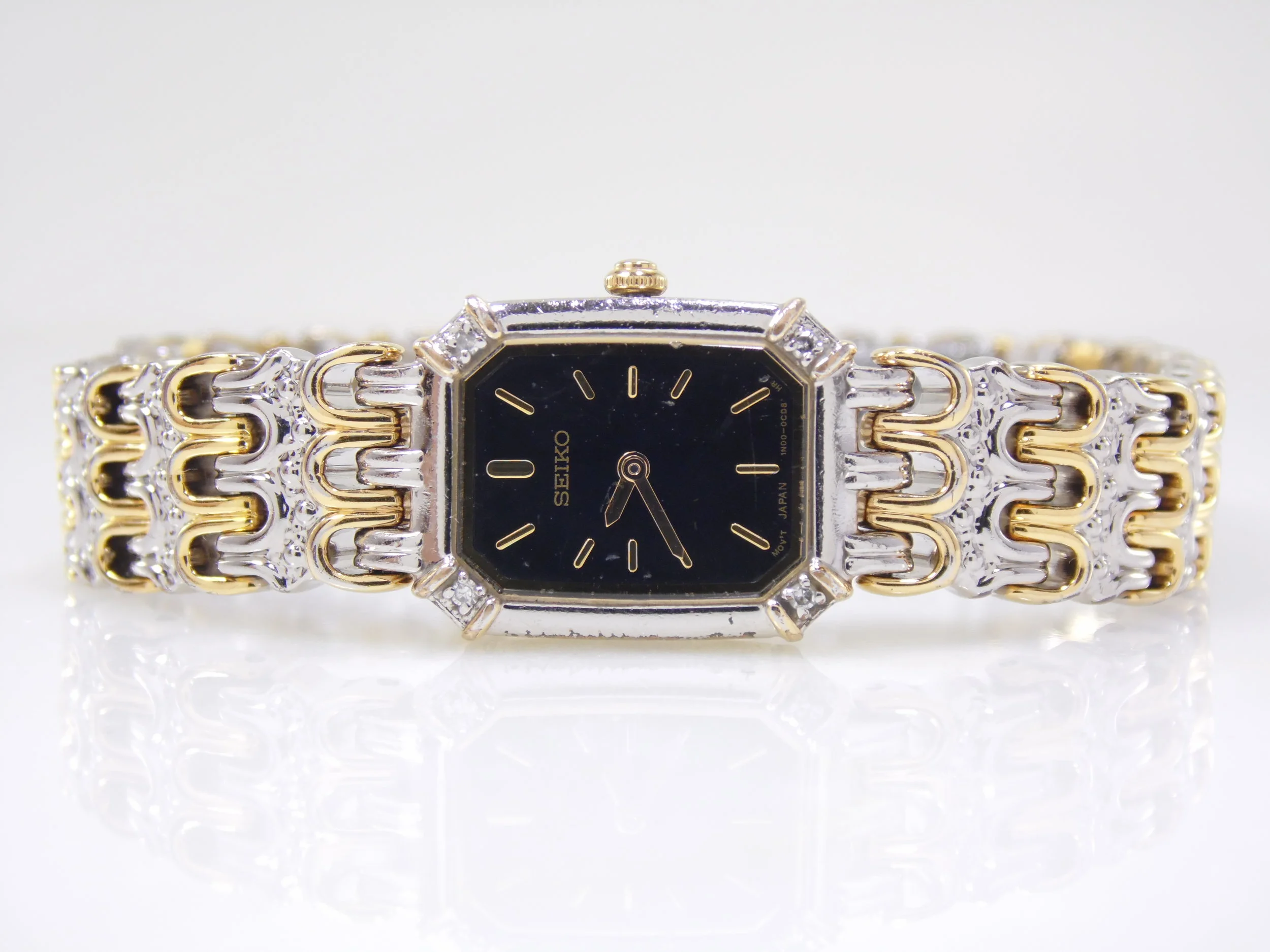 Vintage Seiko Gold Silver Genuine Diamond Womens Quartz Watch 